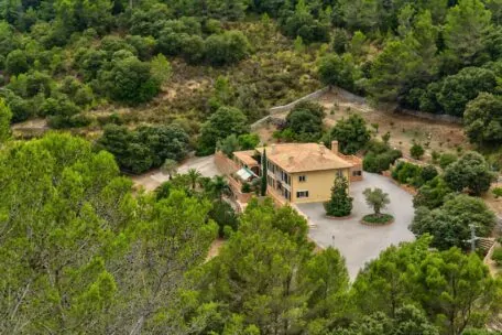 Majestuosa Villa en Son Termes, Bunyola: Un Refugio Exclusivo en Mallorca