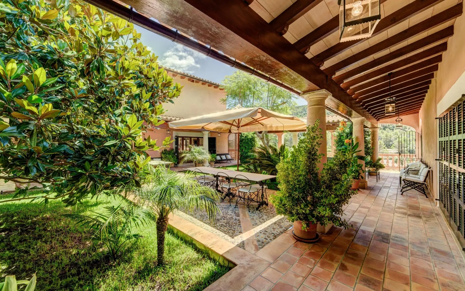 Majestuosa Villa en Son Termes, Bunyola: Un Refugio Exclusivo en Mallorca