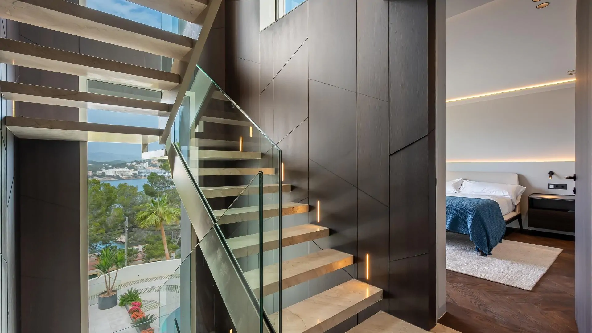 Gorgeous villa with sea view in Santa Ponsa