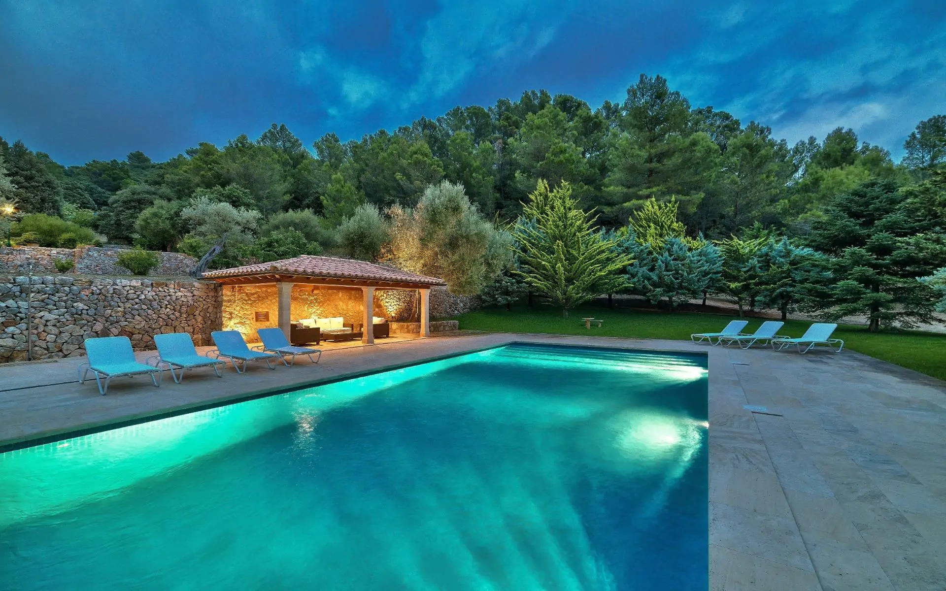 Majestuosa Villa en Son Termes, Bunyola: Un Refugio Exclusivo en Mallorca