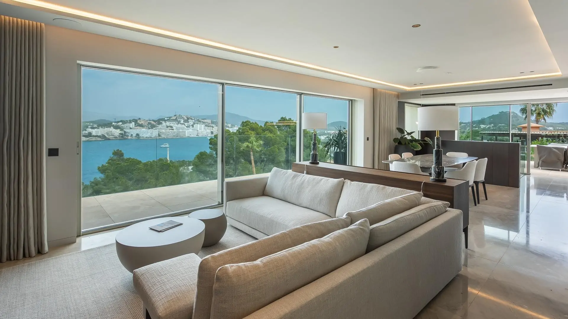 Gorgeous villa with sea view in Santa Ponsa