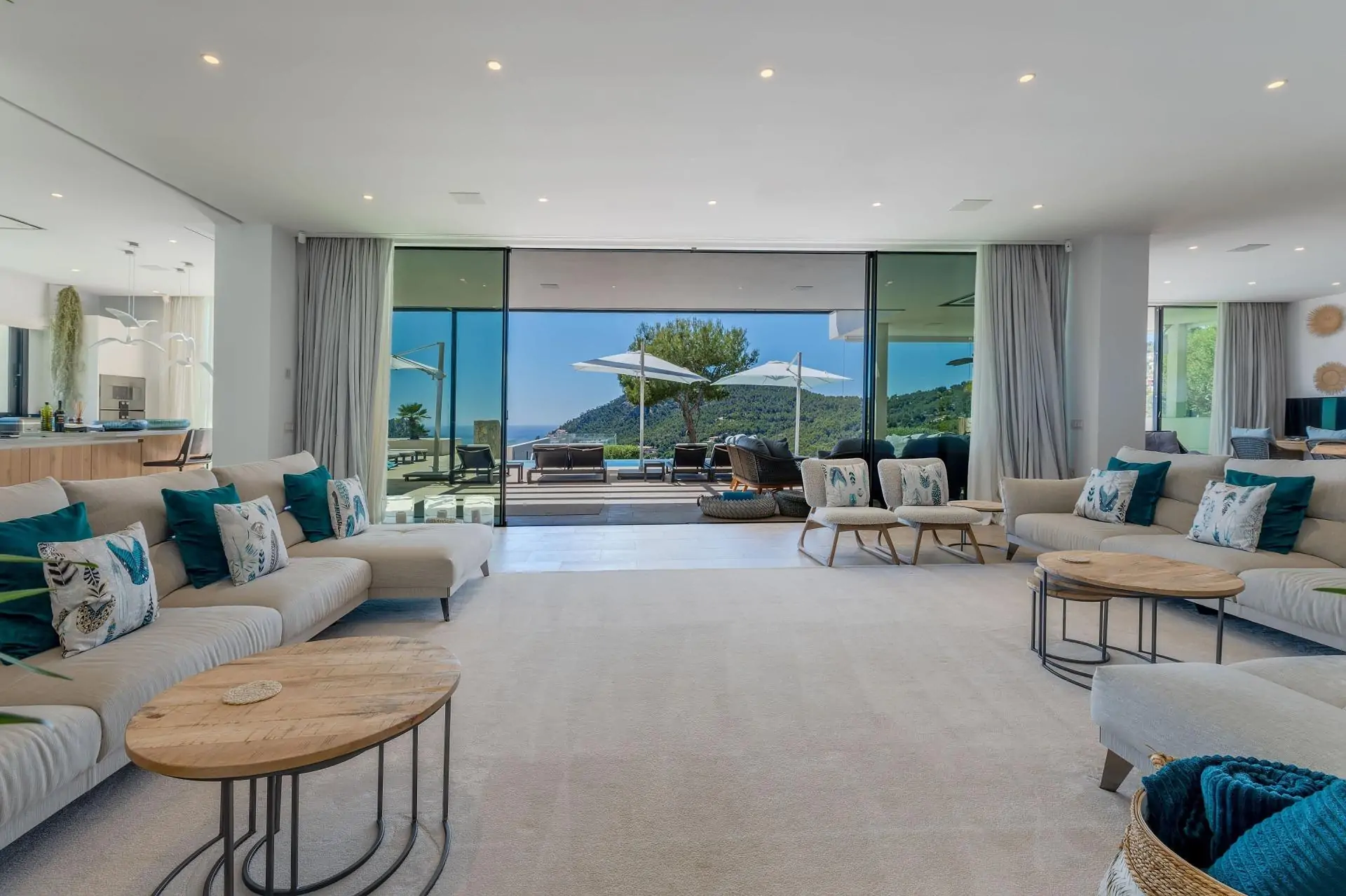 Villa de lujo con espectaculares vistas al mar en Puerto de Andratx, con casa de invitados