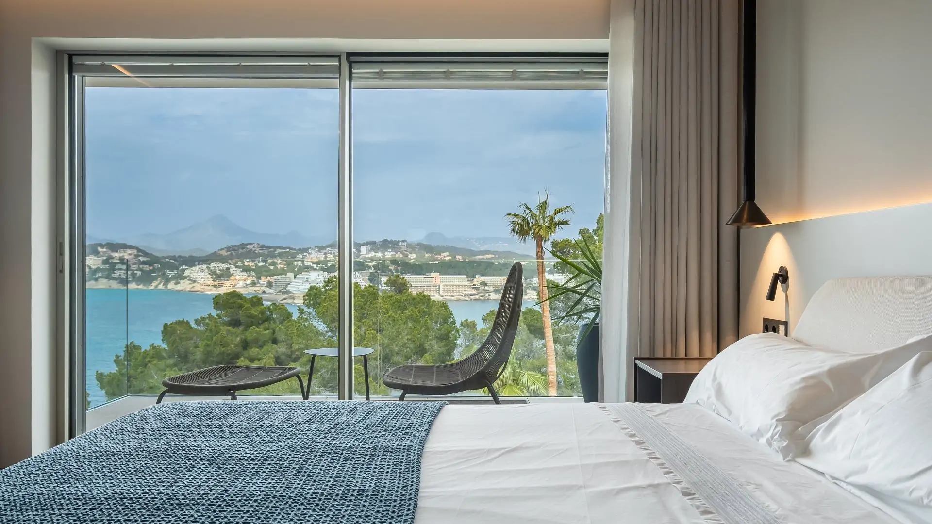 Gorgeous villa with sea view in Santa Ponsa