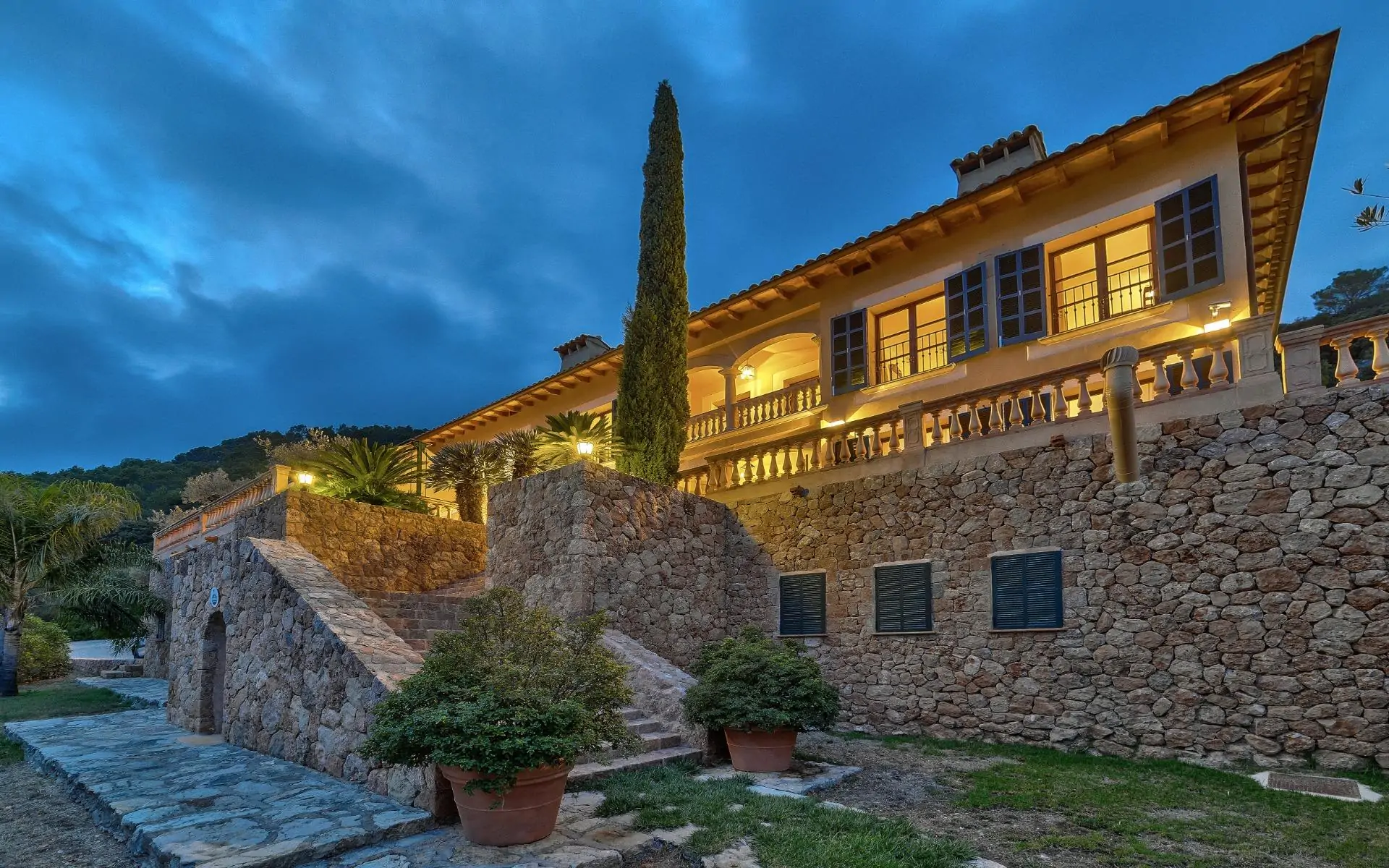 Majestuosa Villa en Son Termes, Bunyola: Un Refugio Exclusivo en Mallorca