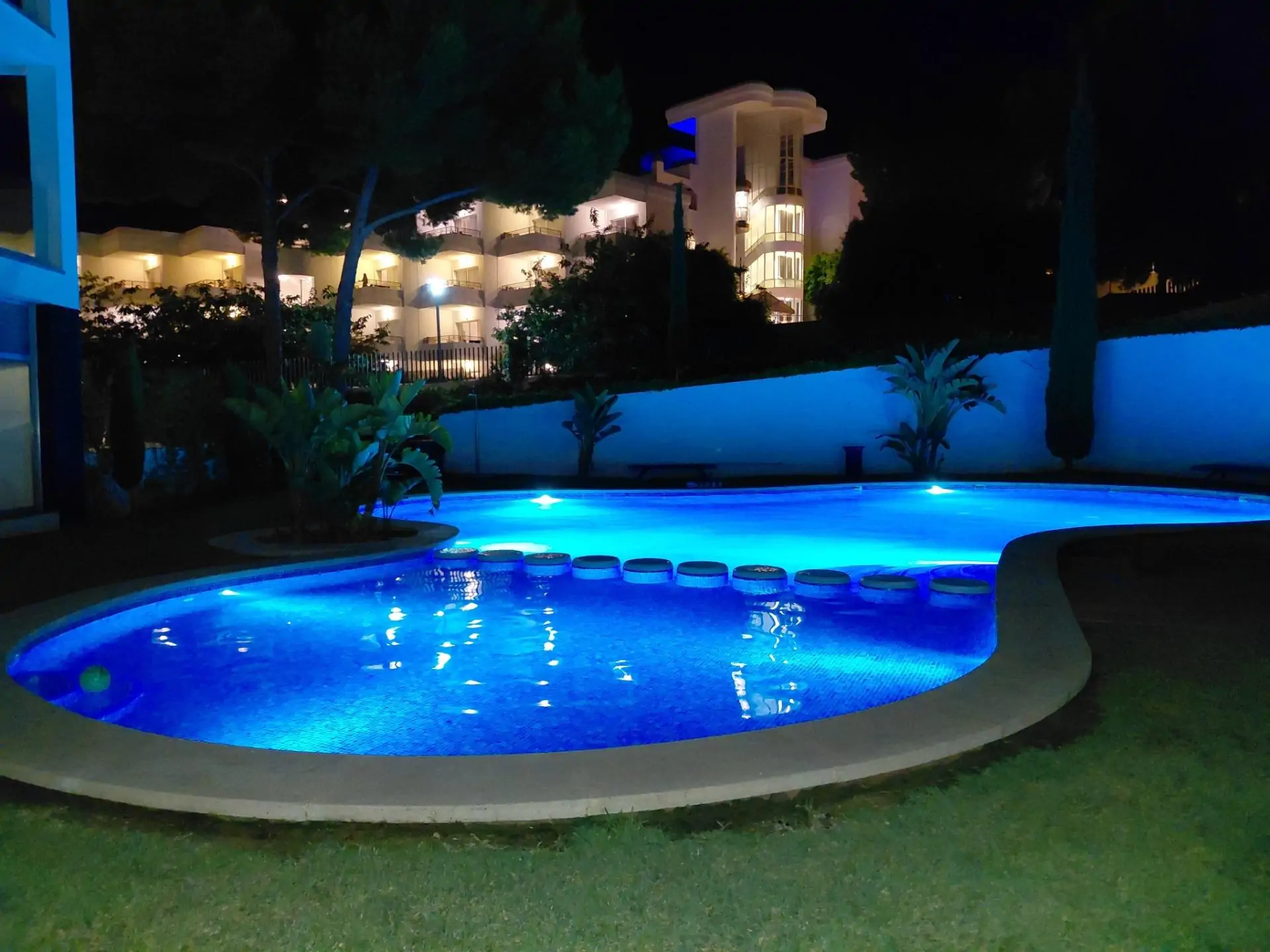 Exclusivo bajo con jardín privado en Palmanova