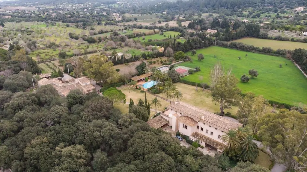 Impresionante Finca Se&ntilde;orial con Amplias Instalaciones y Total Privacidad