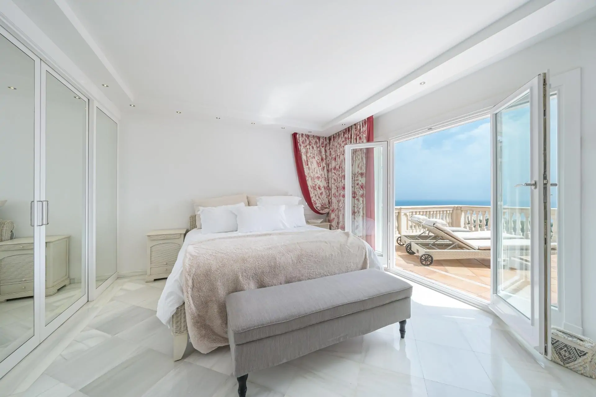 Villa en Costa d’en Blanes con impresionantes vistas al mar.