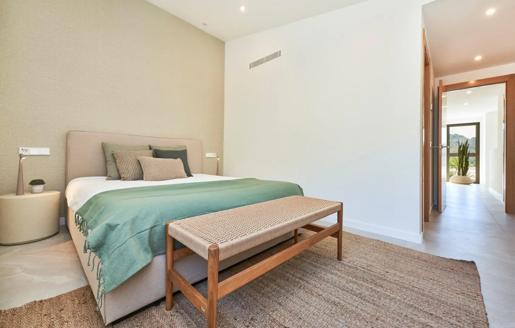 Conjunto de 13 adosados con piscina comunitaria, jardines privados y parking esterior en Esporlas.