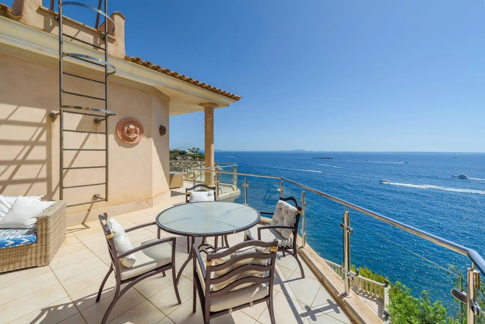 Imponente Villa de Lujo en Sol de Mallorca con Vistas al mar.