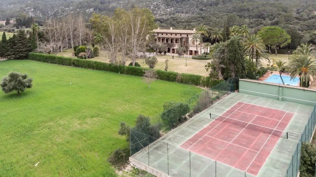 Impresionante Finca Se&ntilde;orial con Amplias Instalaciones y Total Privacidad