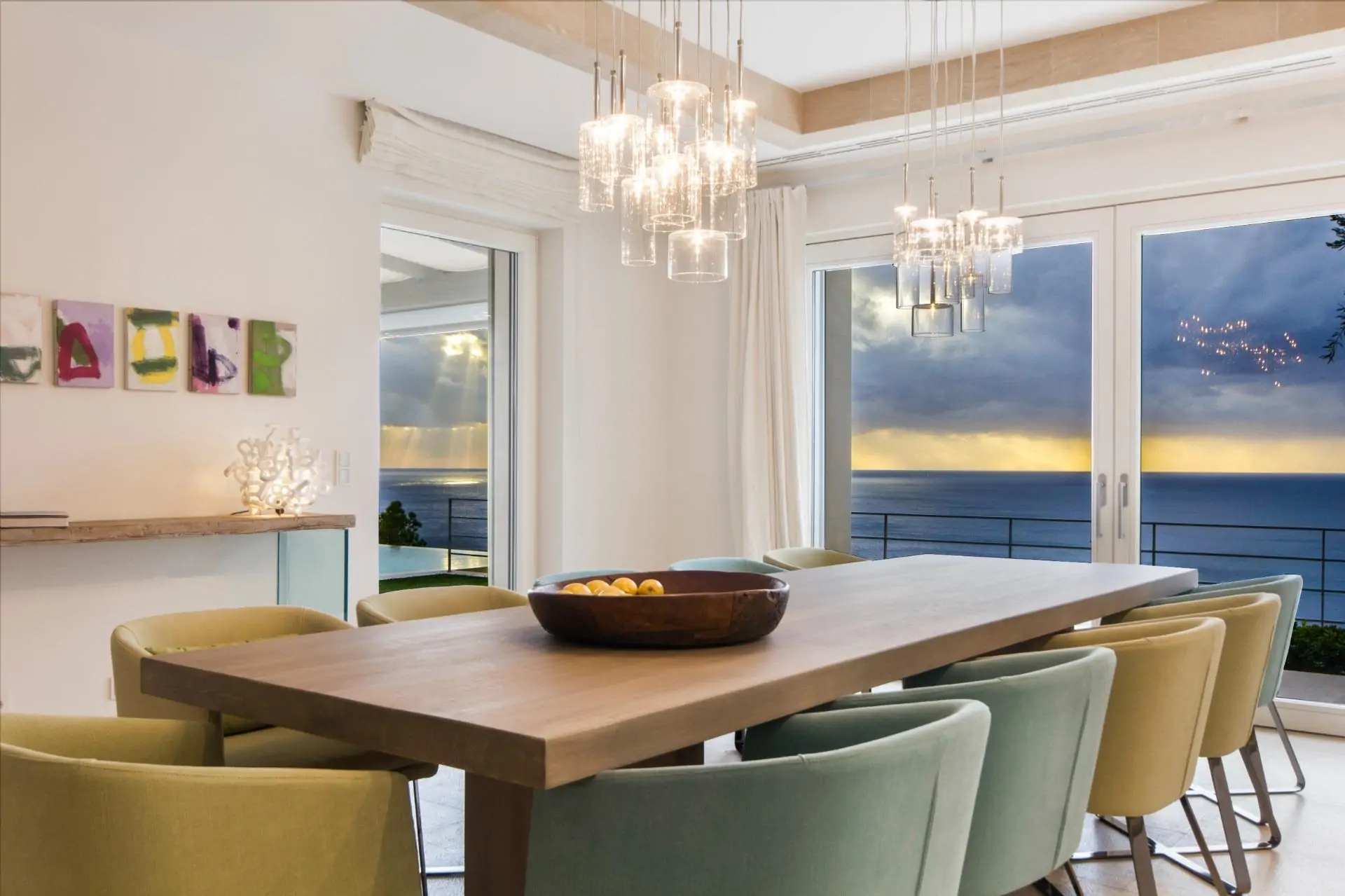 Espectacular villa en Cala Llamp con impresionantes vistas al mar.