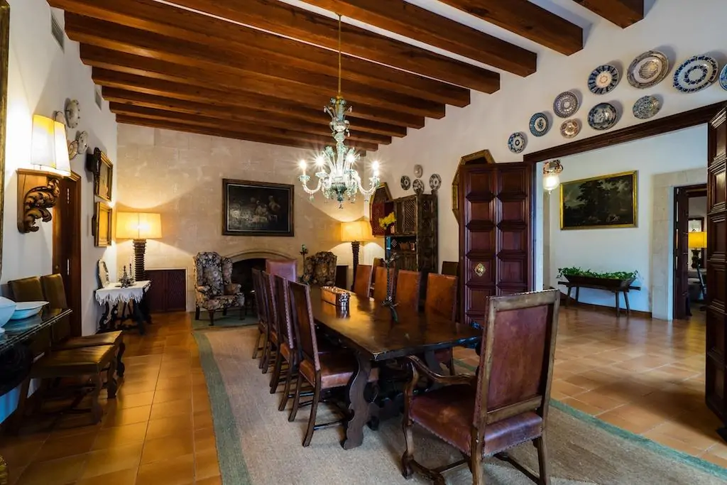 Impresionante Finca Se&ntilde;orial con Amplias Instalaciones y Total Privacidad