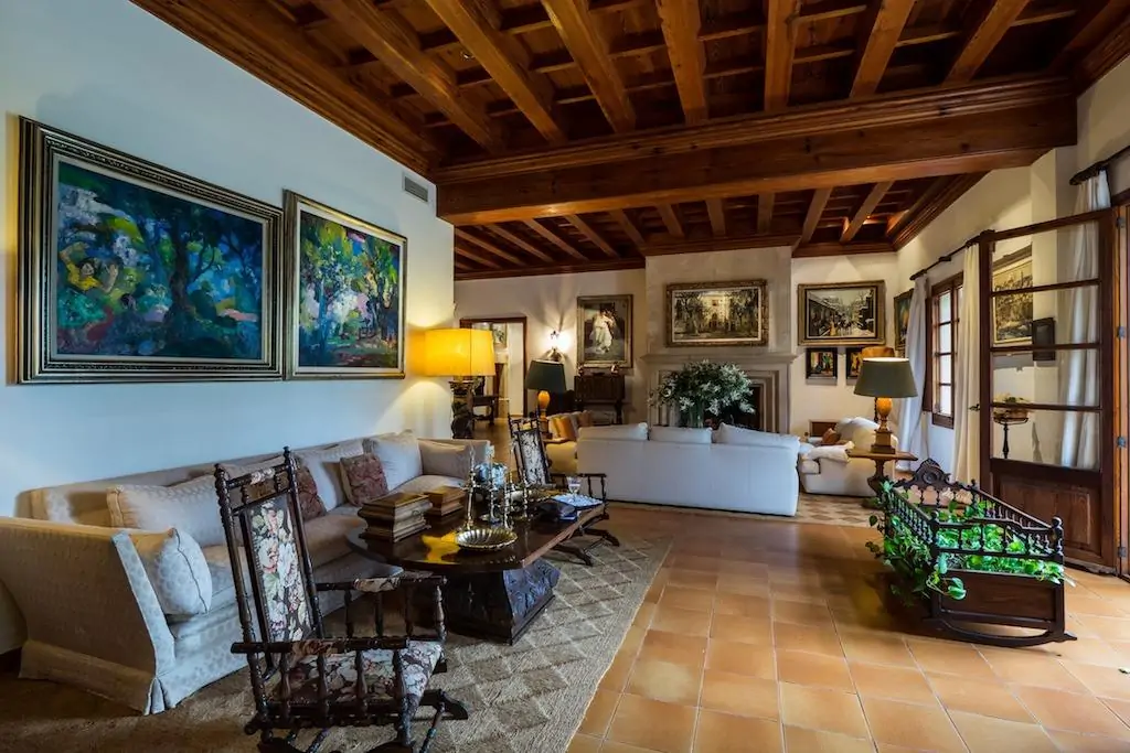 Impresionante Finca Se&ntilde;orial con Amplias Instalaciones y Total Privacidad