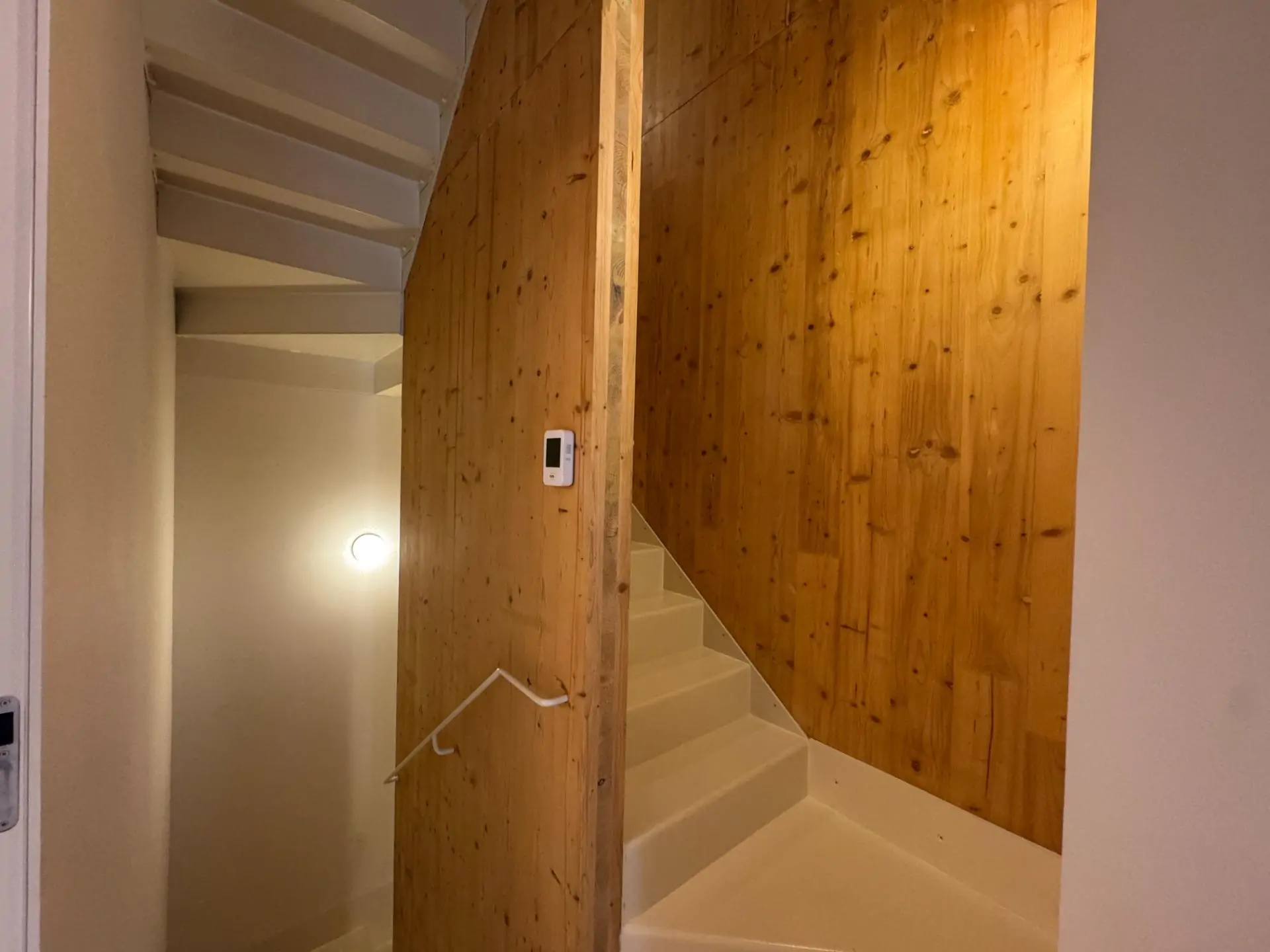 Casa ecol&oacute;gica de 3 plantas con ascensor, terraza y garaje cerca de Santa Catalina