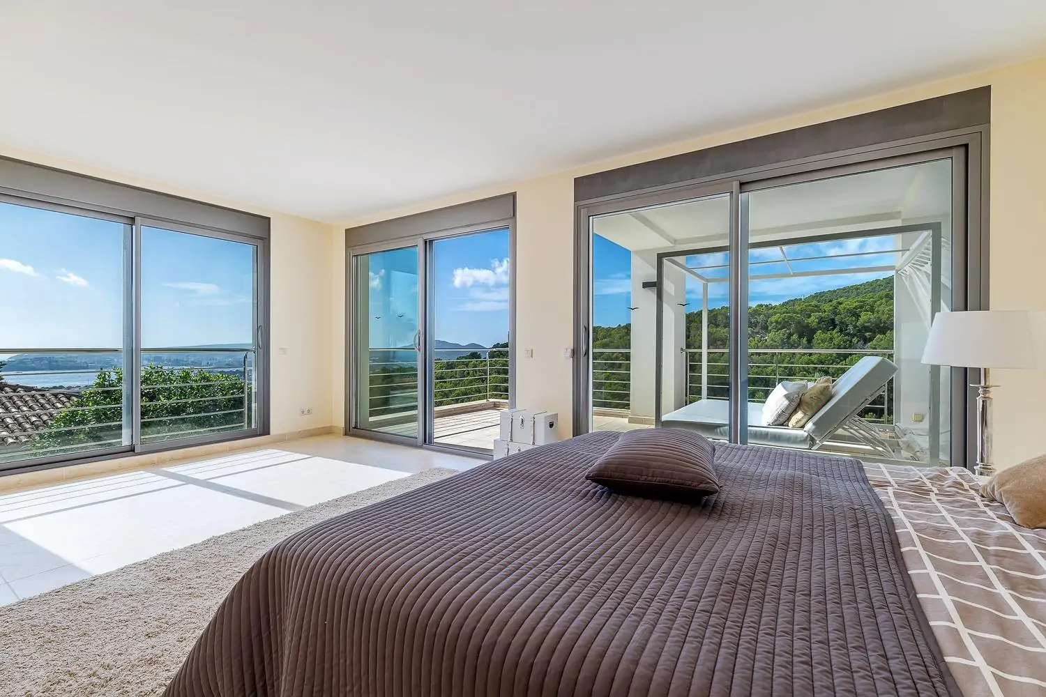 Chalet en Costa den Blanes con vistas al mar.
