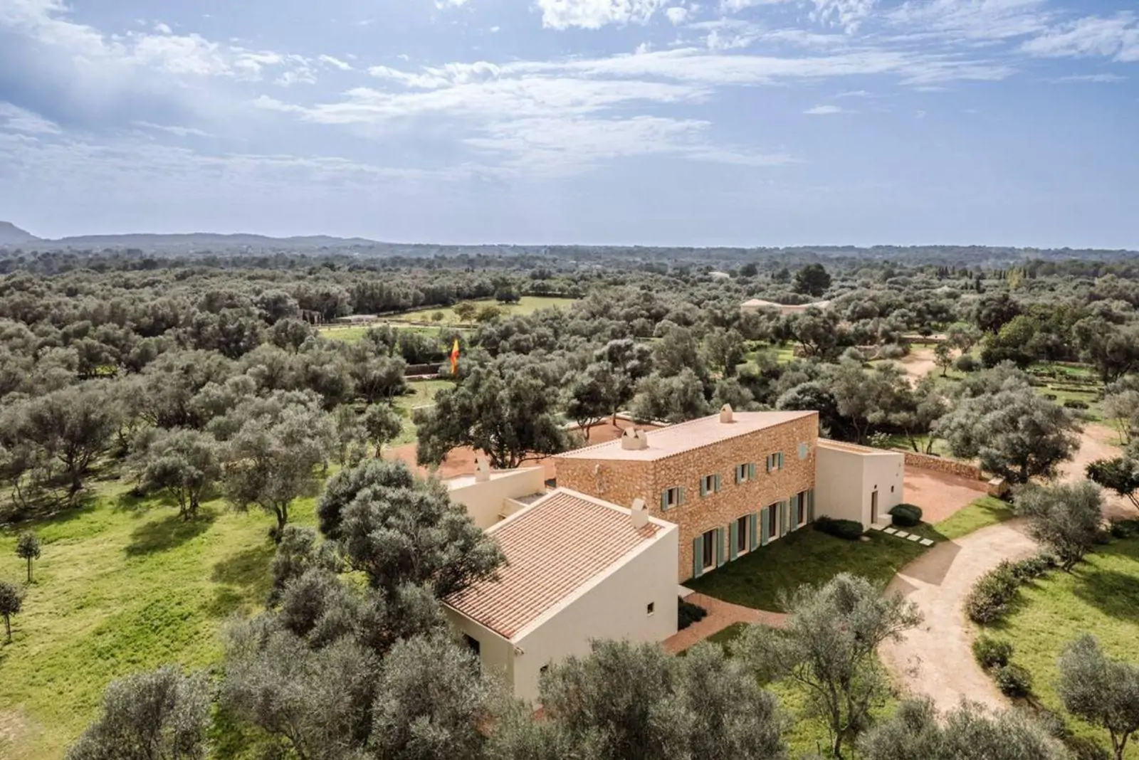 Preciosa finca de nueva construcción con mucha privacidad en Algaida.