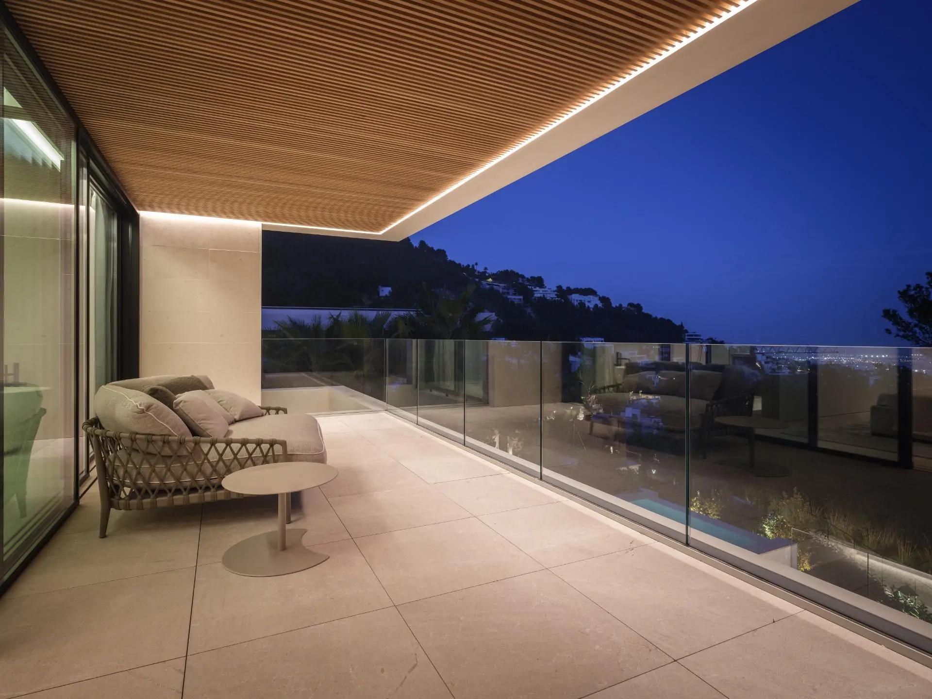 Bonita casa de obra nueva en Son Vida.