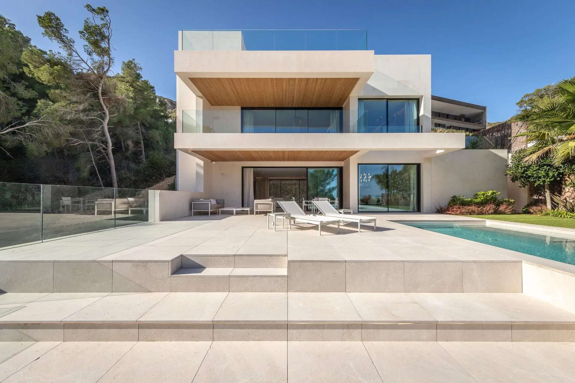 Bonita casa de obra nueva en Son Vida.