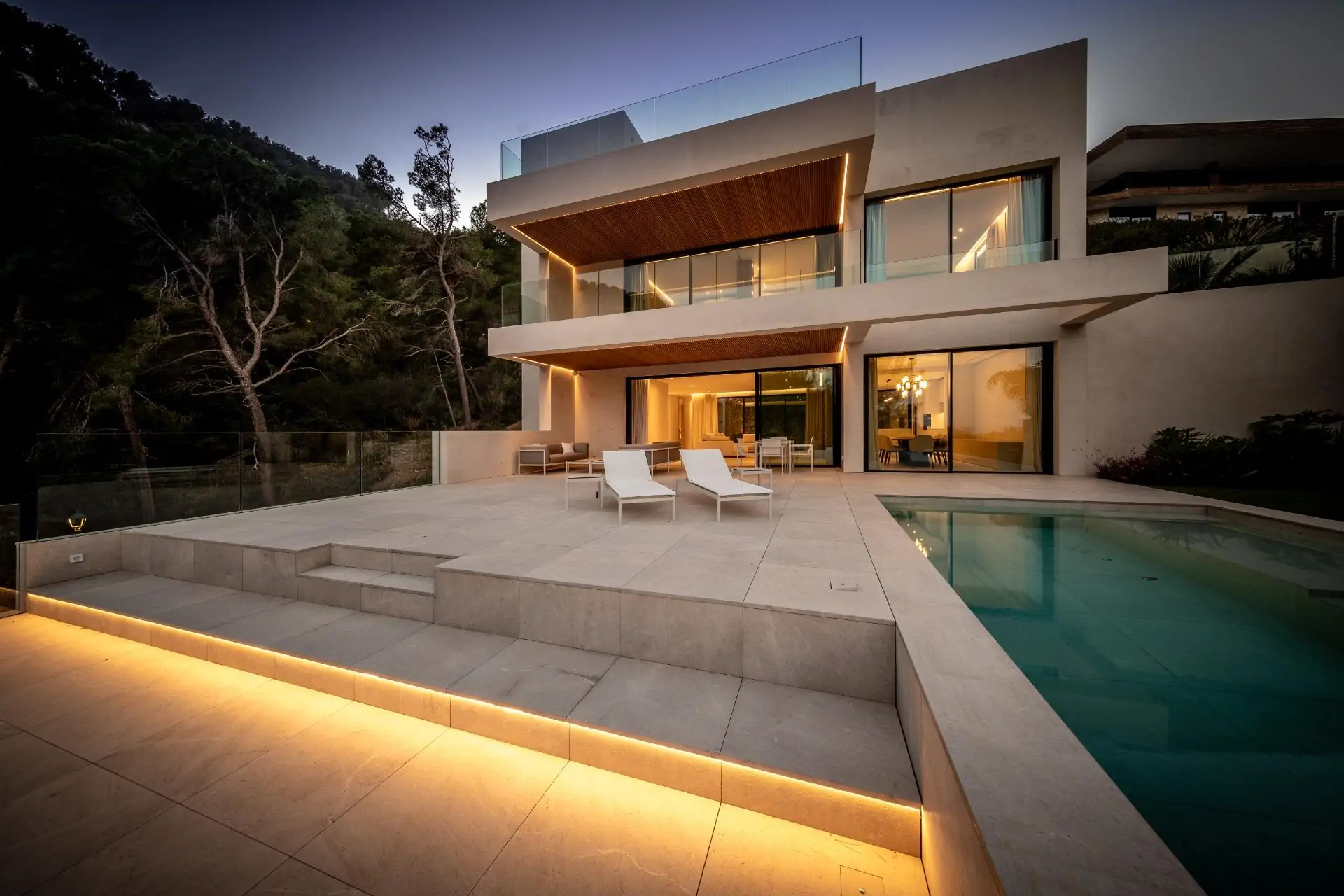 Bonita casa de obra nueva en Son Vida.