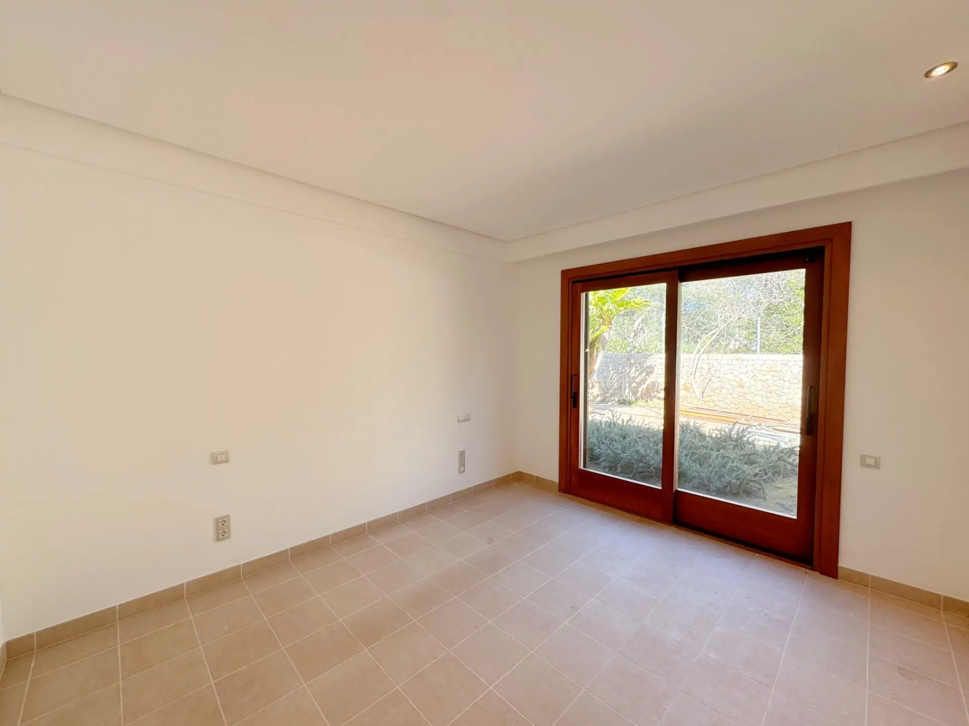 Fantástica villa en el corazón de viejo Bendinat con vistas al mar.