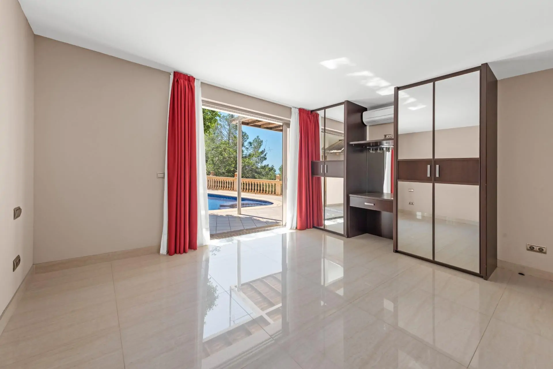 Atractiva villa mediterr&aacute;nea con vistas al mar en Costa d&rsquo;en Blanes