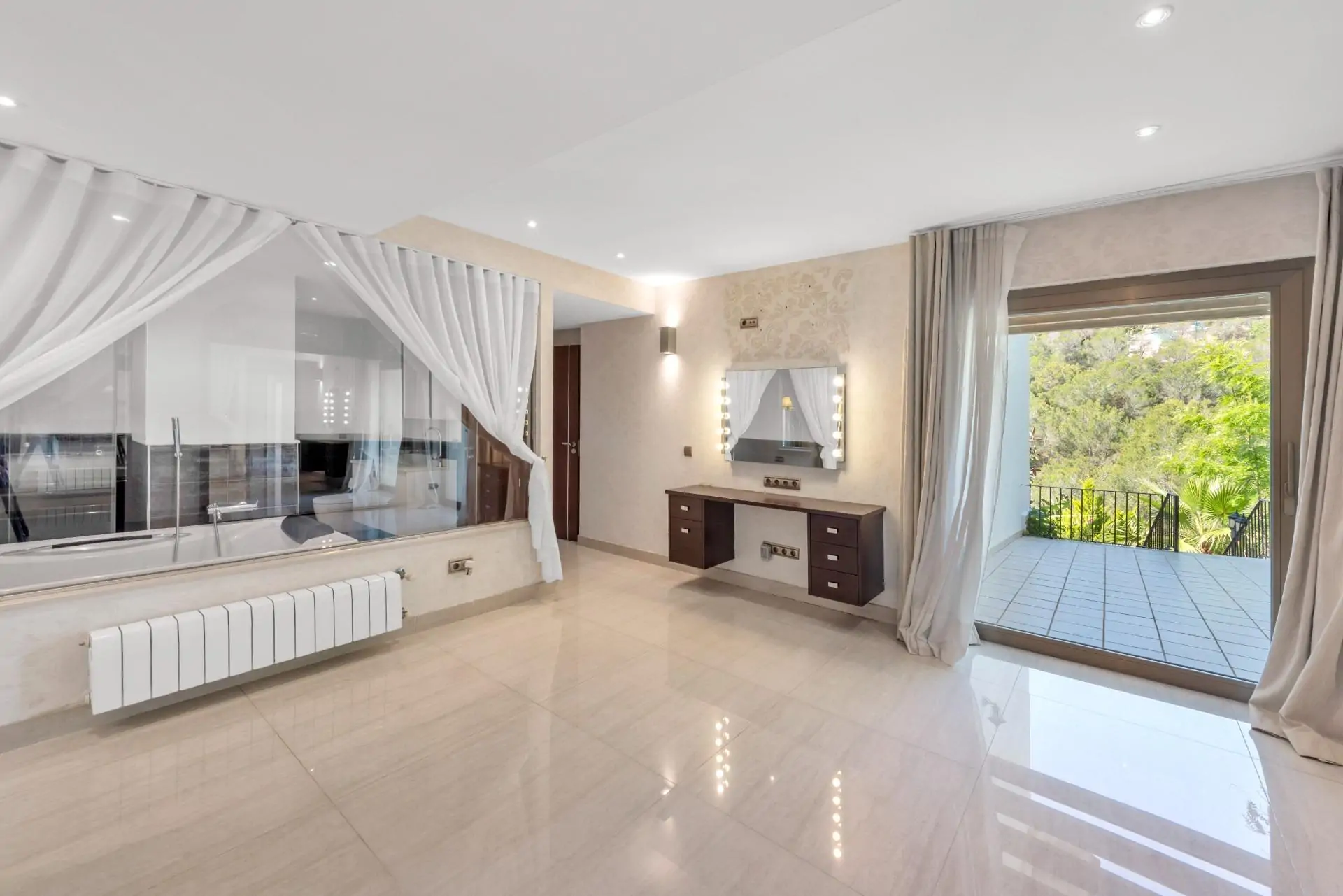 Atractiva villa mediterr&aacute;nea con vistas al mar en Costa d&rsquo;en Blanes