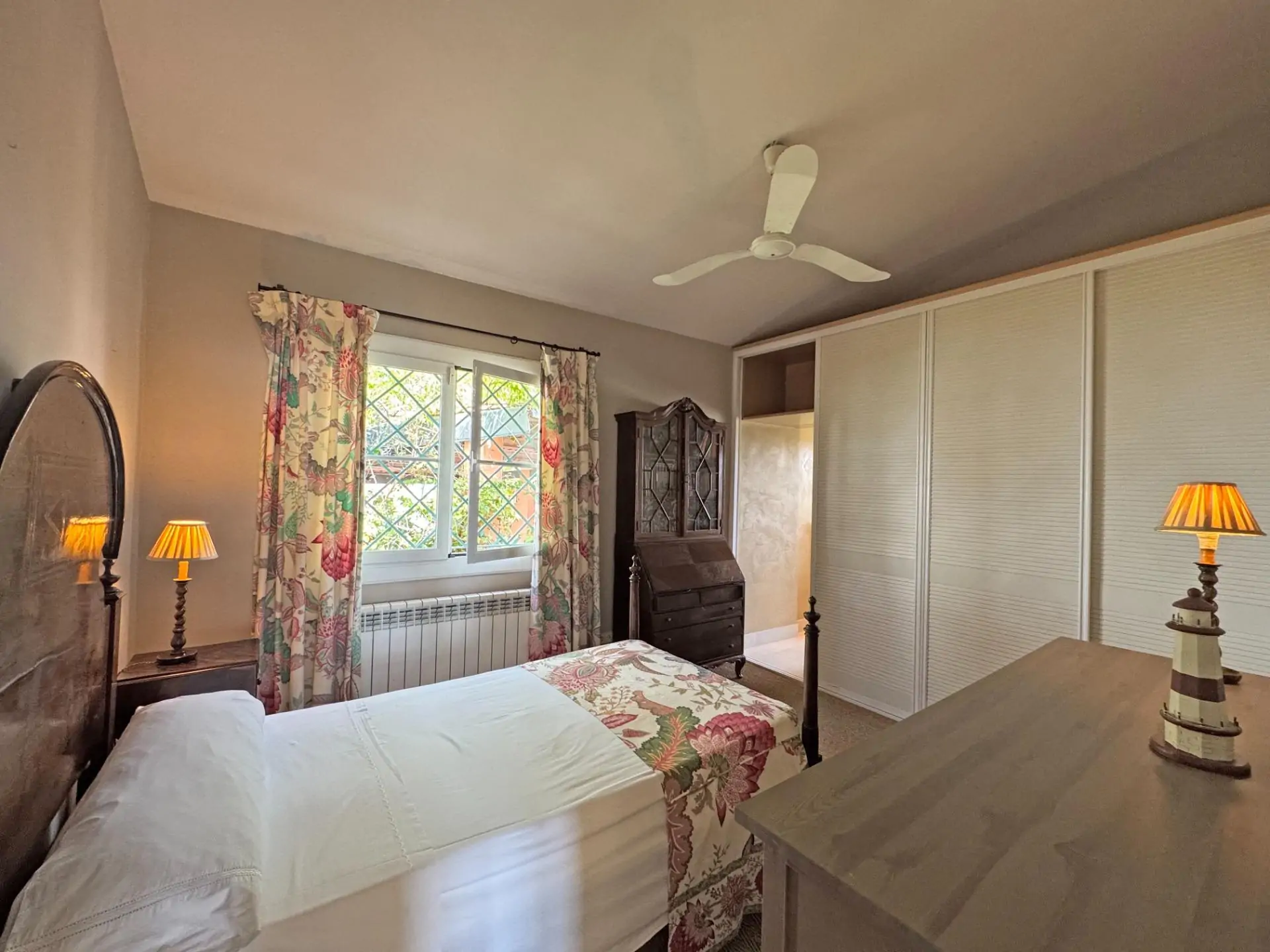 Encantadora Casa Mediterr&aacute;nea con Vistas al Mar en G&eacute;nova