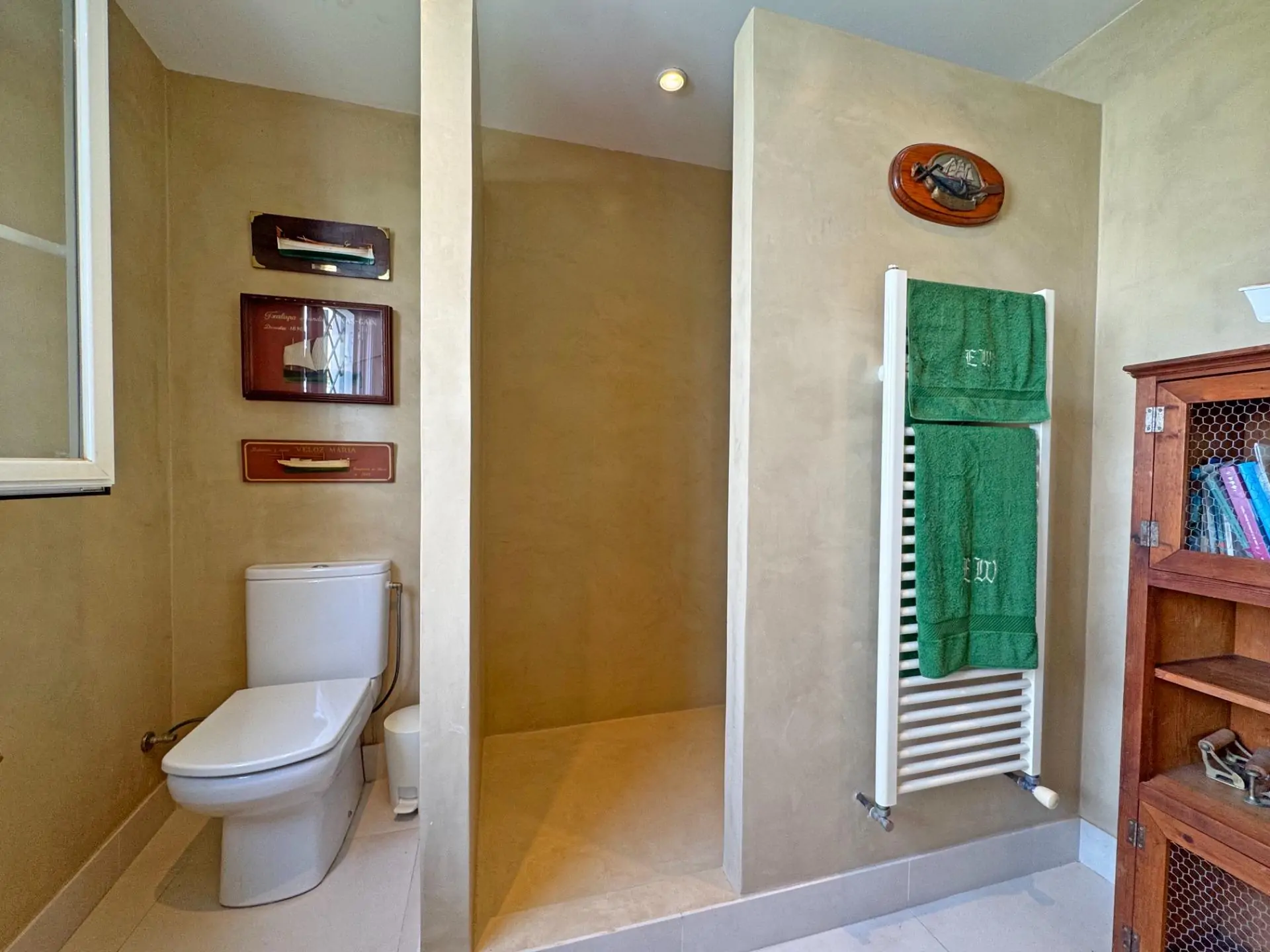 Encantadora Casa Mediterr&aacute;nea con Vistas al Mar en G&eacute;nova