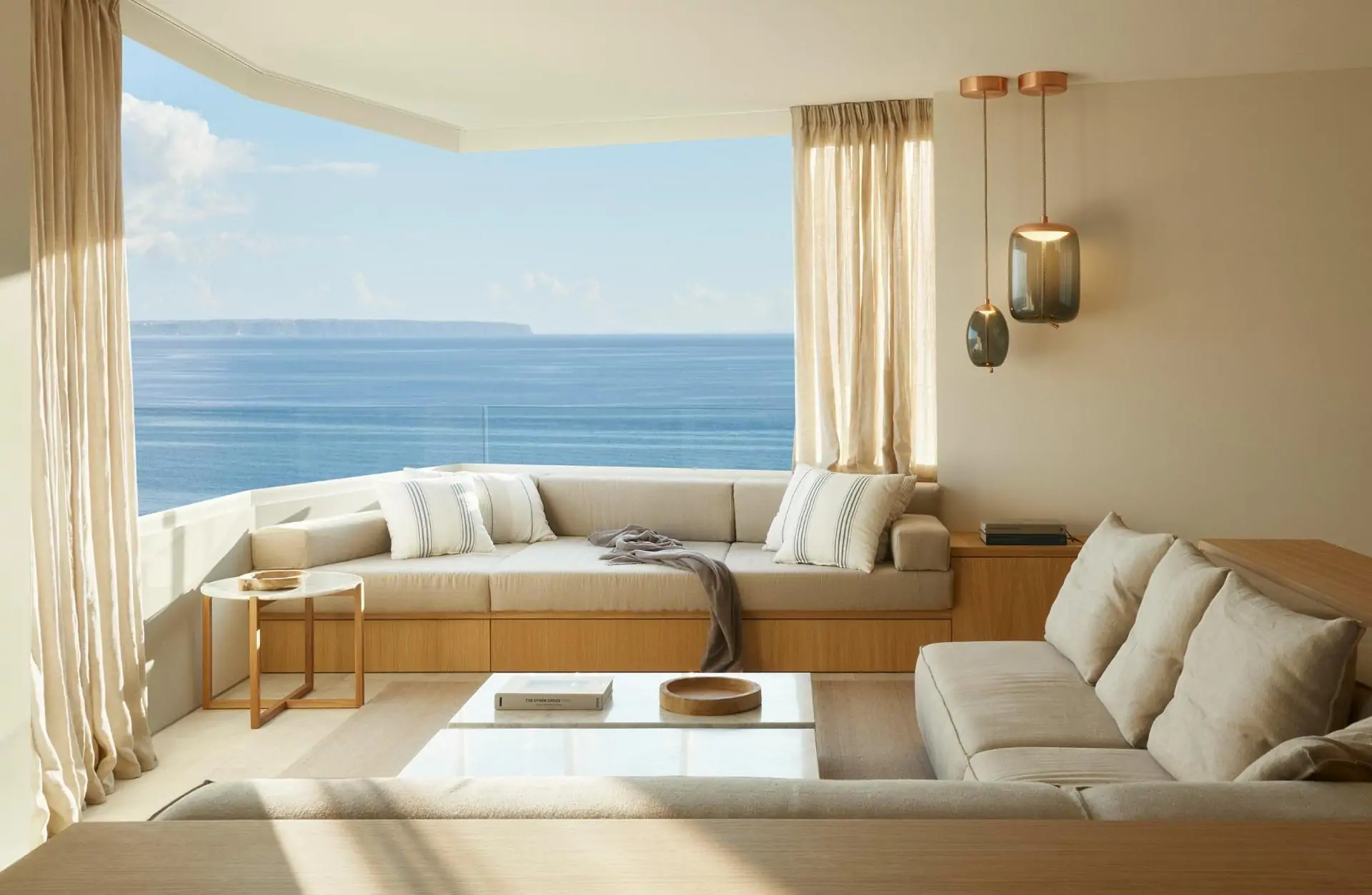 Espectacular apartamenteo  en exlusiva en primera l&iacute;nea con acceso directo al mar en Illeta.