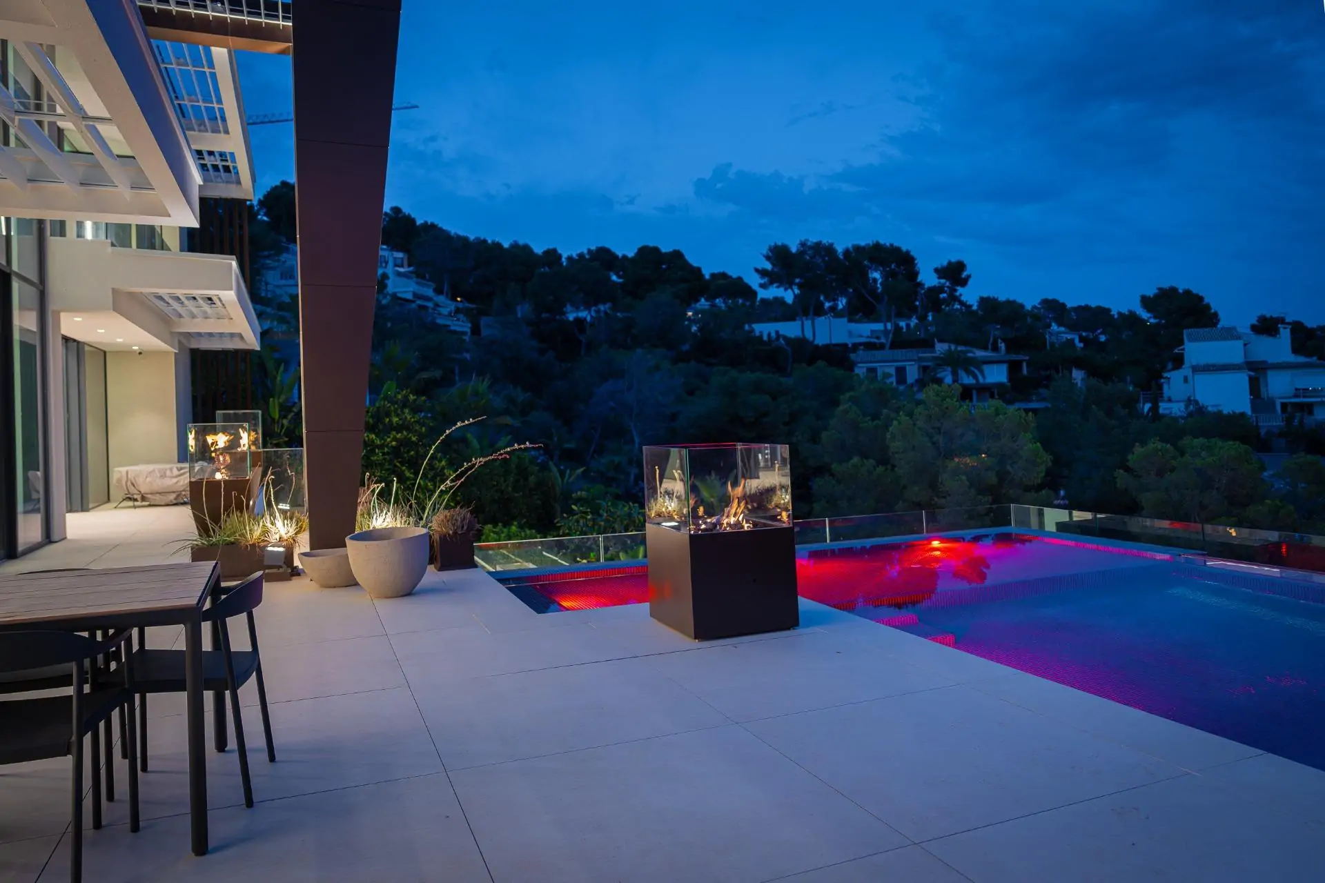 Villa contemporánea de lujo con vistas panorámicas al mar