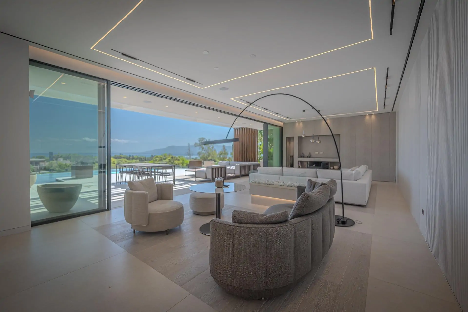 Villa contemporánea de lujo con vistas panorámicas al mar