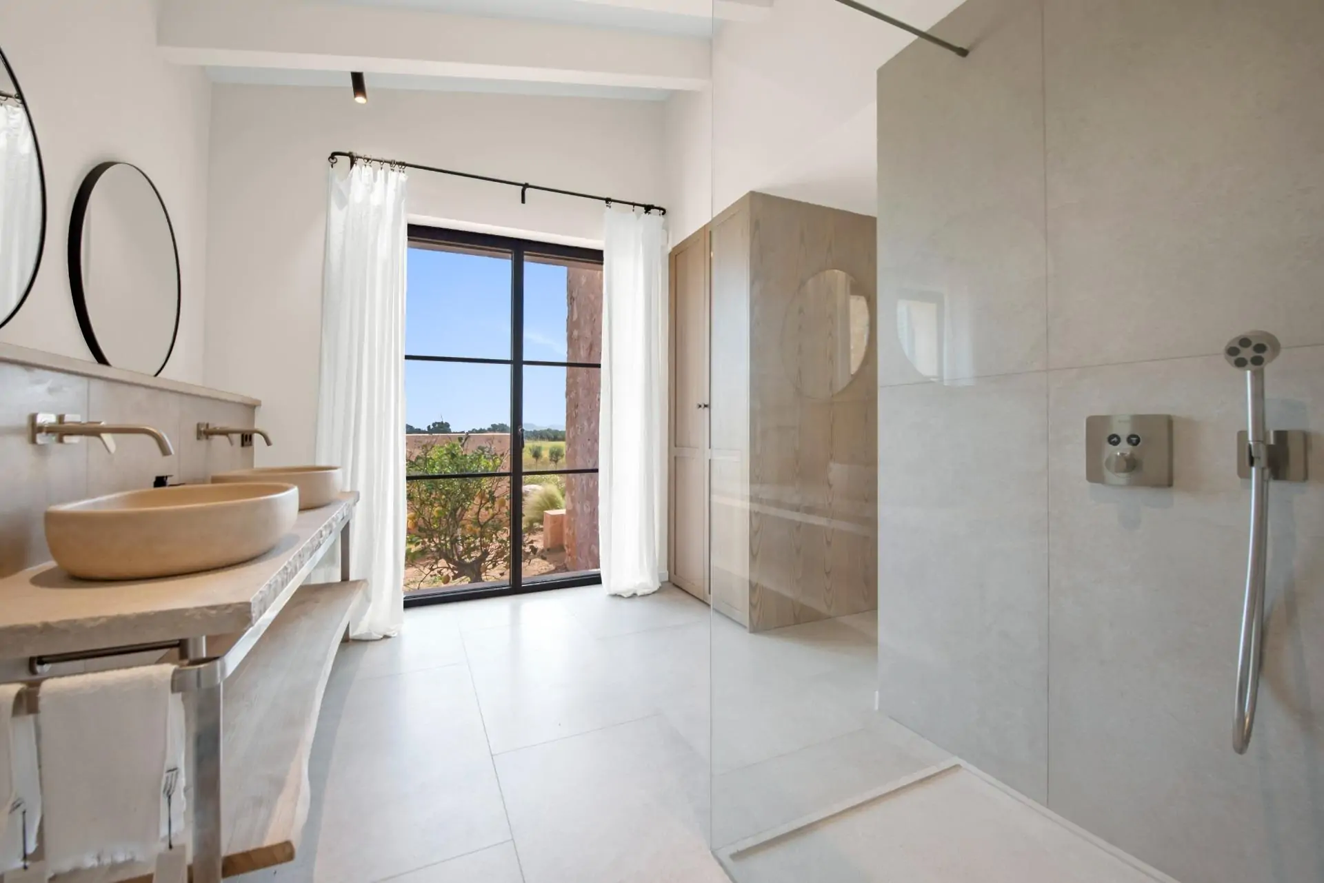 Elegante propiedad de nueva construcción en la zona de Sa Rápita y Estrenc.