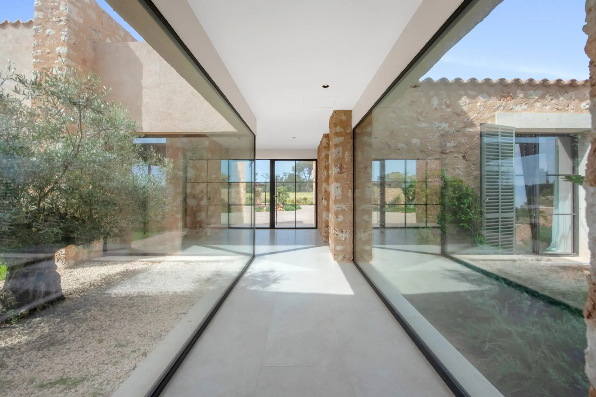 Elegante propiedad de nueva construcción en la zona de Sa Rápita y Estrenc.