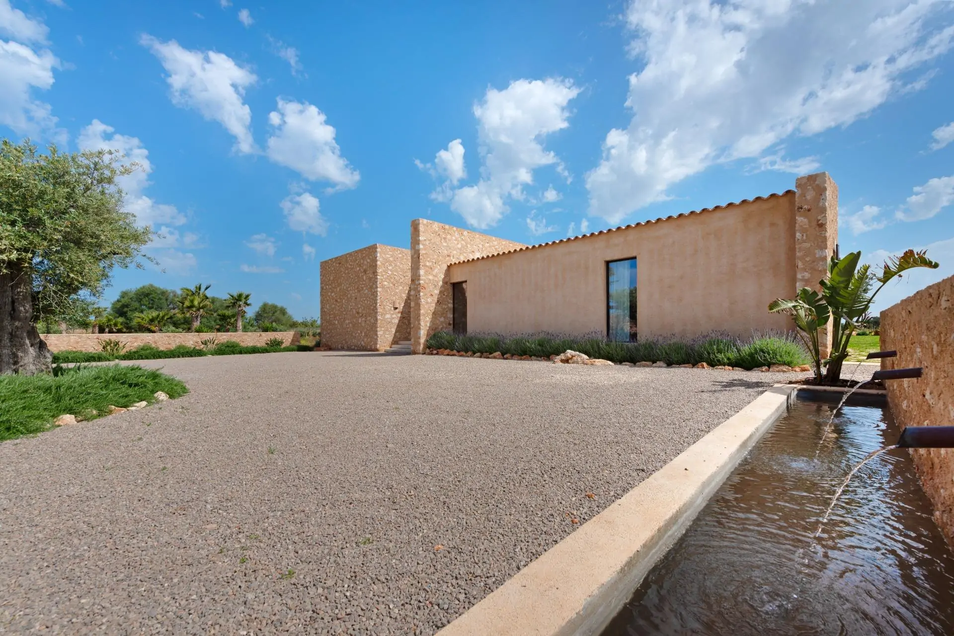 Elegante propiedad de nueva construcción en la zona de Sa Rápita y Estrenc.