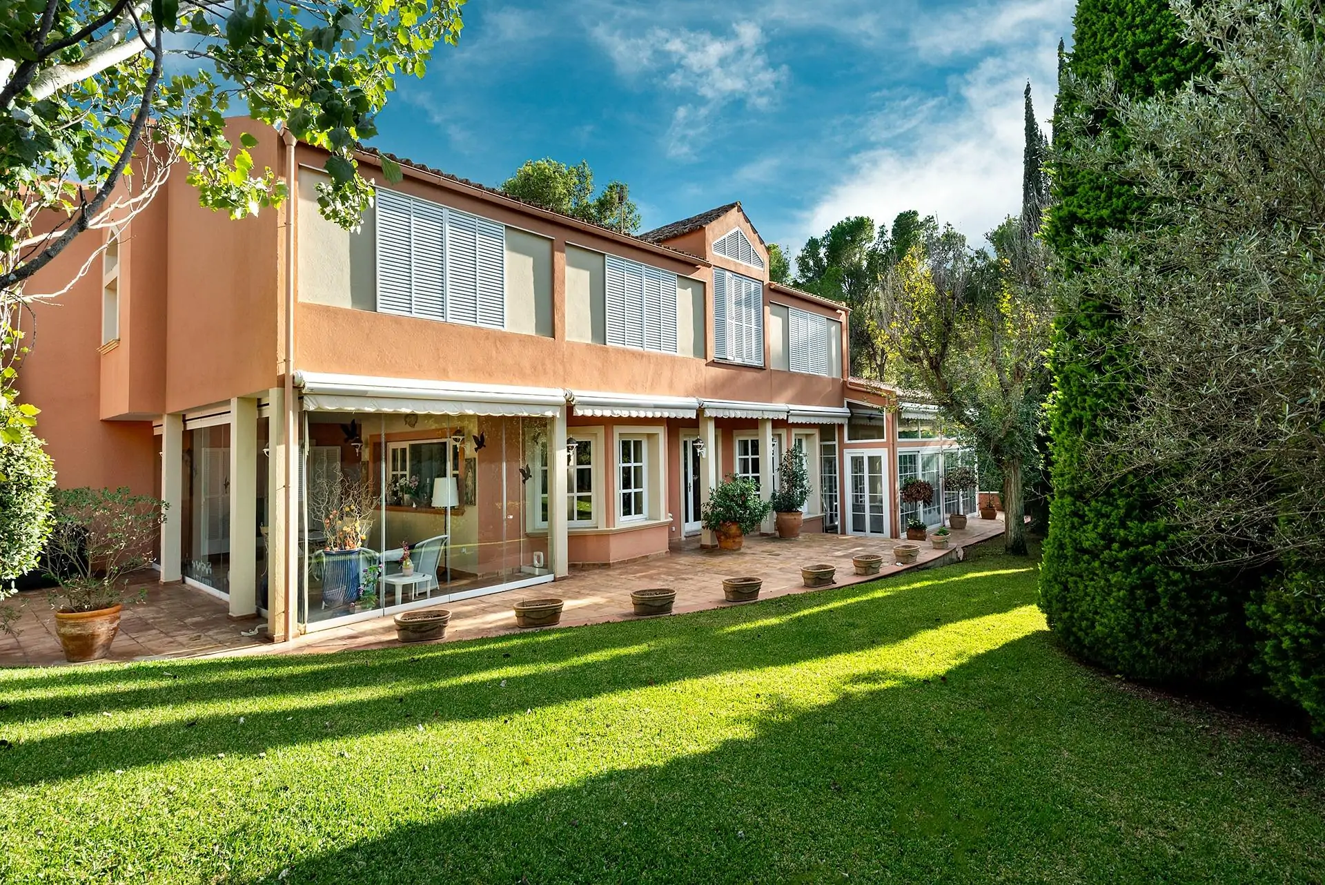 Villa exclusiva en zona tranquila de Son Vida, con vistas a la bahía de Palma