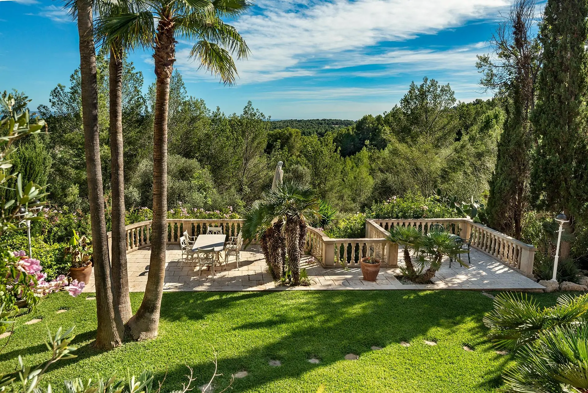 Villa exclusiva en zona tranquila de Son Vida, con vistas a la bahía de Palma