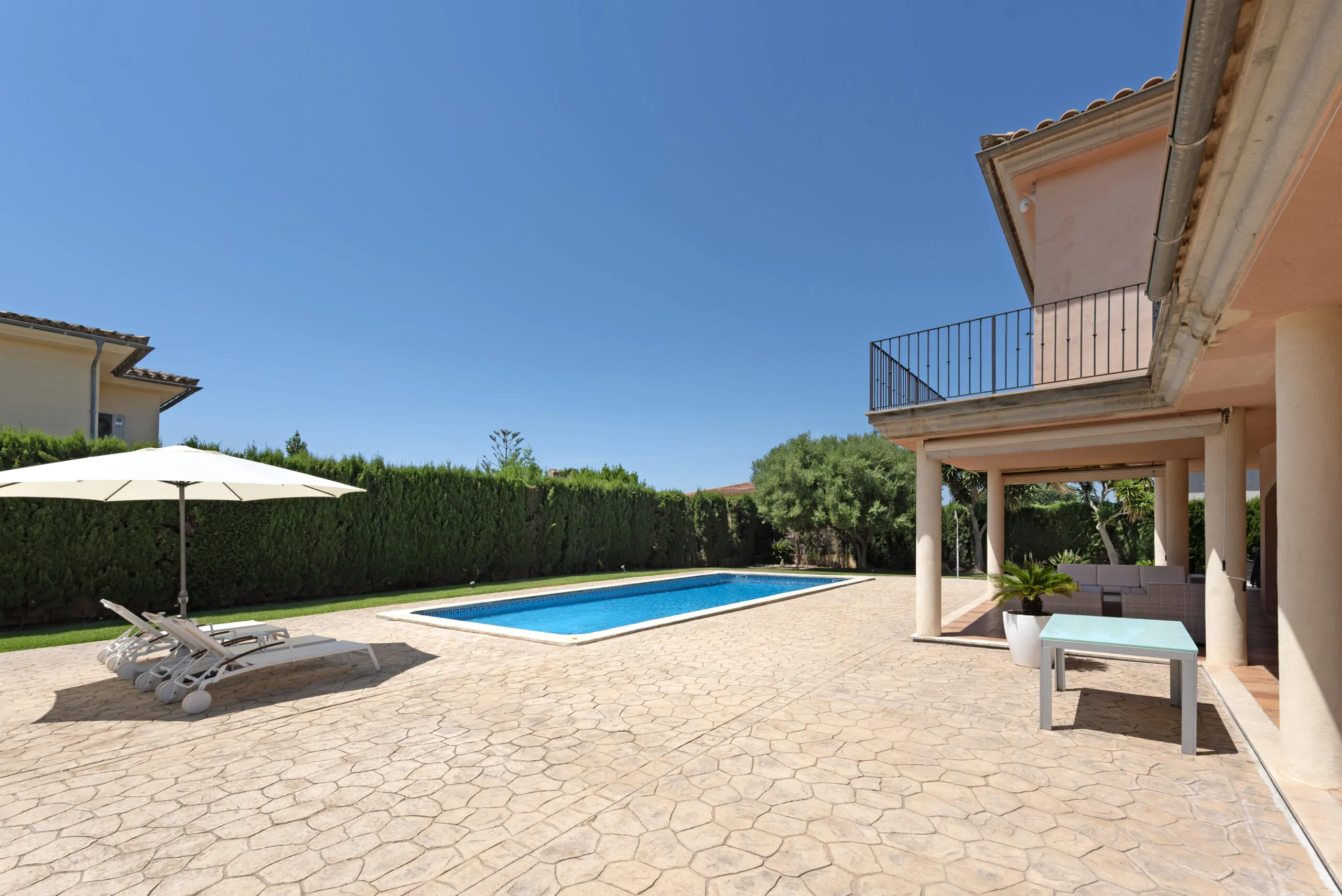 Exclusivo chalet con piscina en una de las mejores zonas de Marratx&iacute;