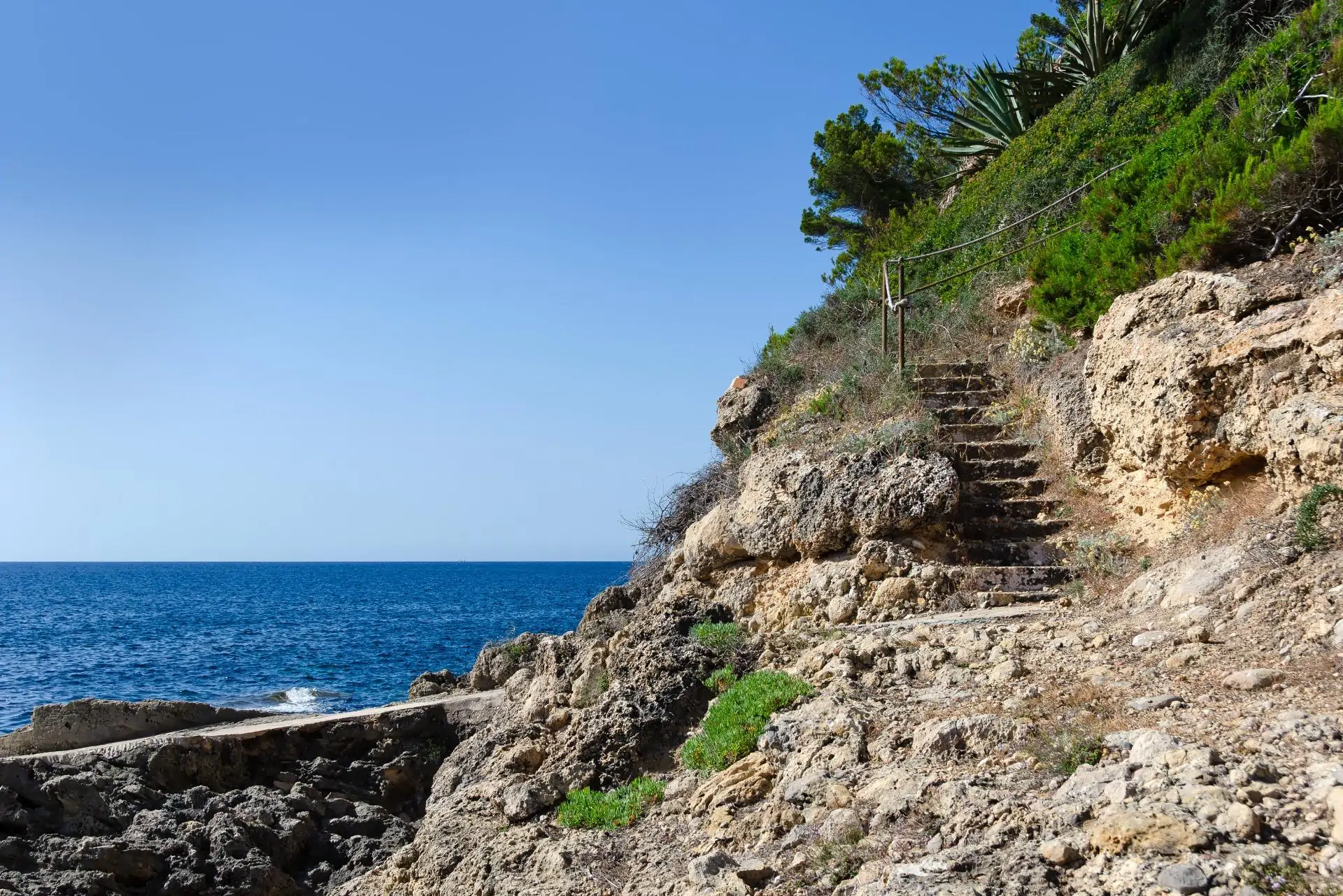 D&uacute;plex Exclusivo con Acceso Directo al Mar en Cala Vinyas