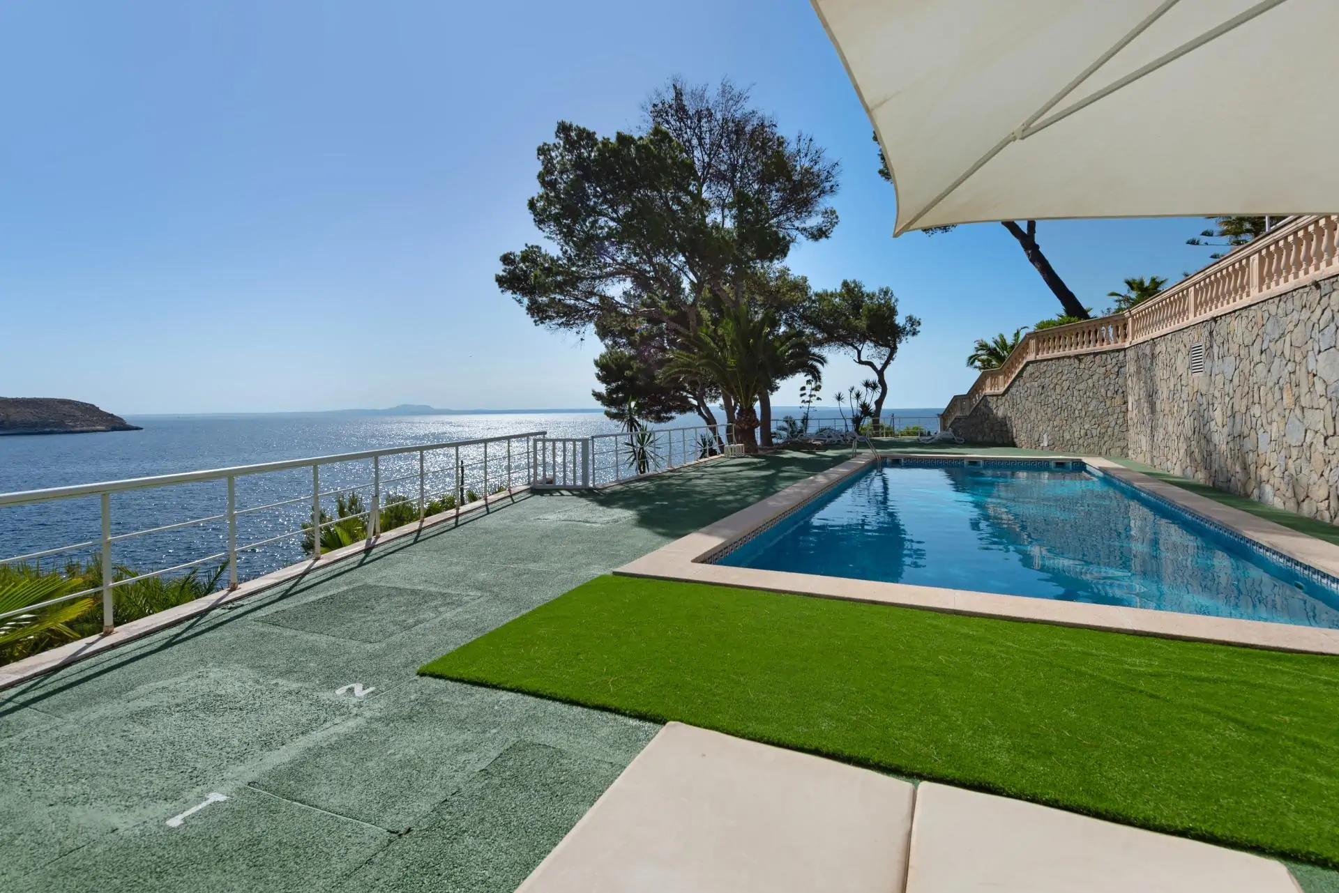D&uacute;plex Exclusivo con Acceso Directo al Mar en Cala Vinyas