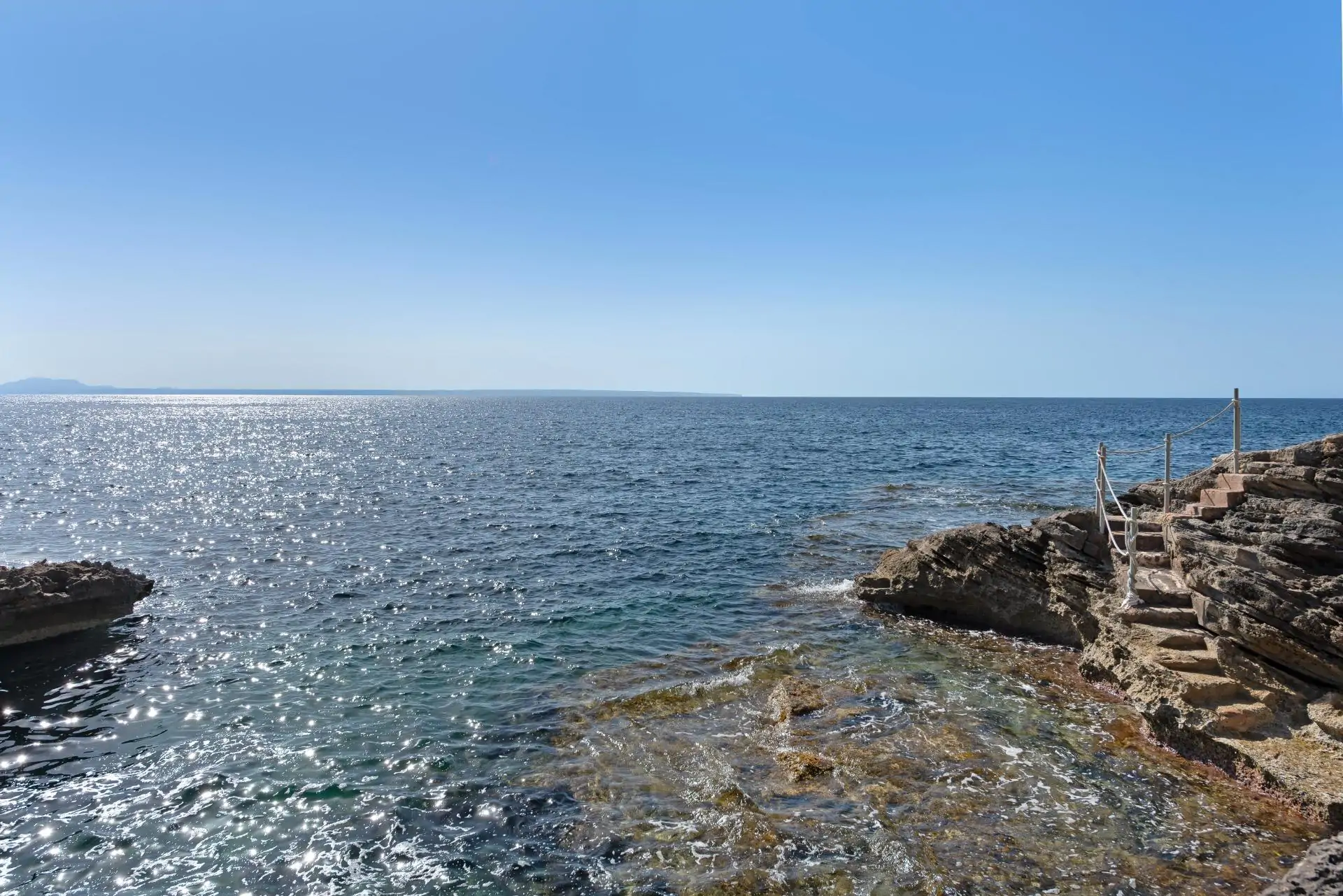 D&uacute;plex Exclusivo con Acceso Directo al Mar en Cala Vinyas