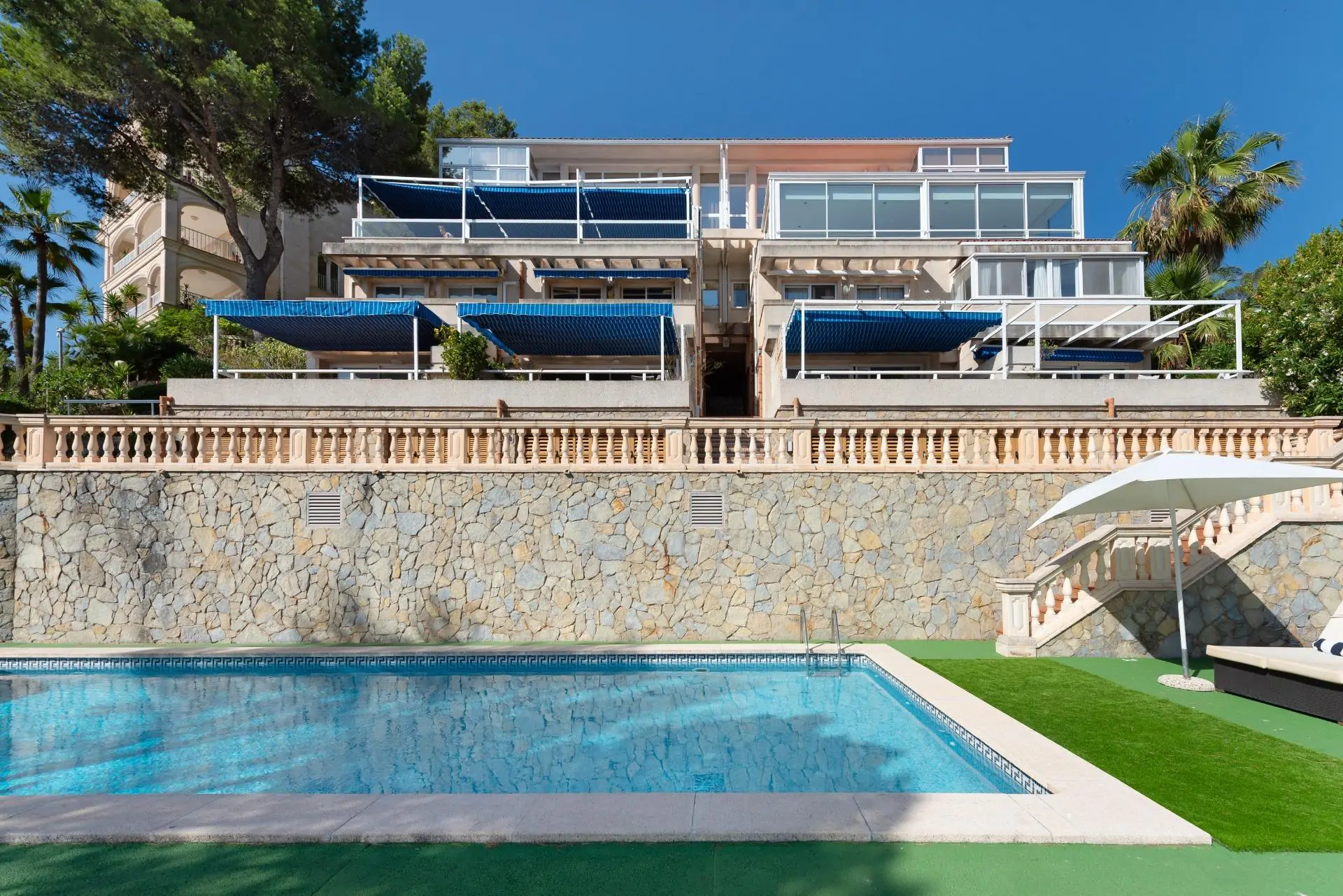 D&uacute;plex Exclusivo con Acceso Directo al Mar en Cala Vinyas