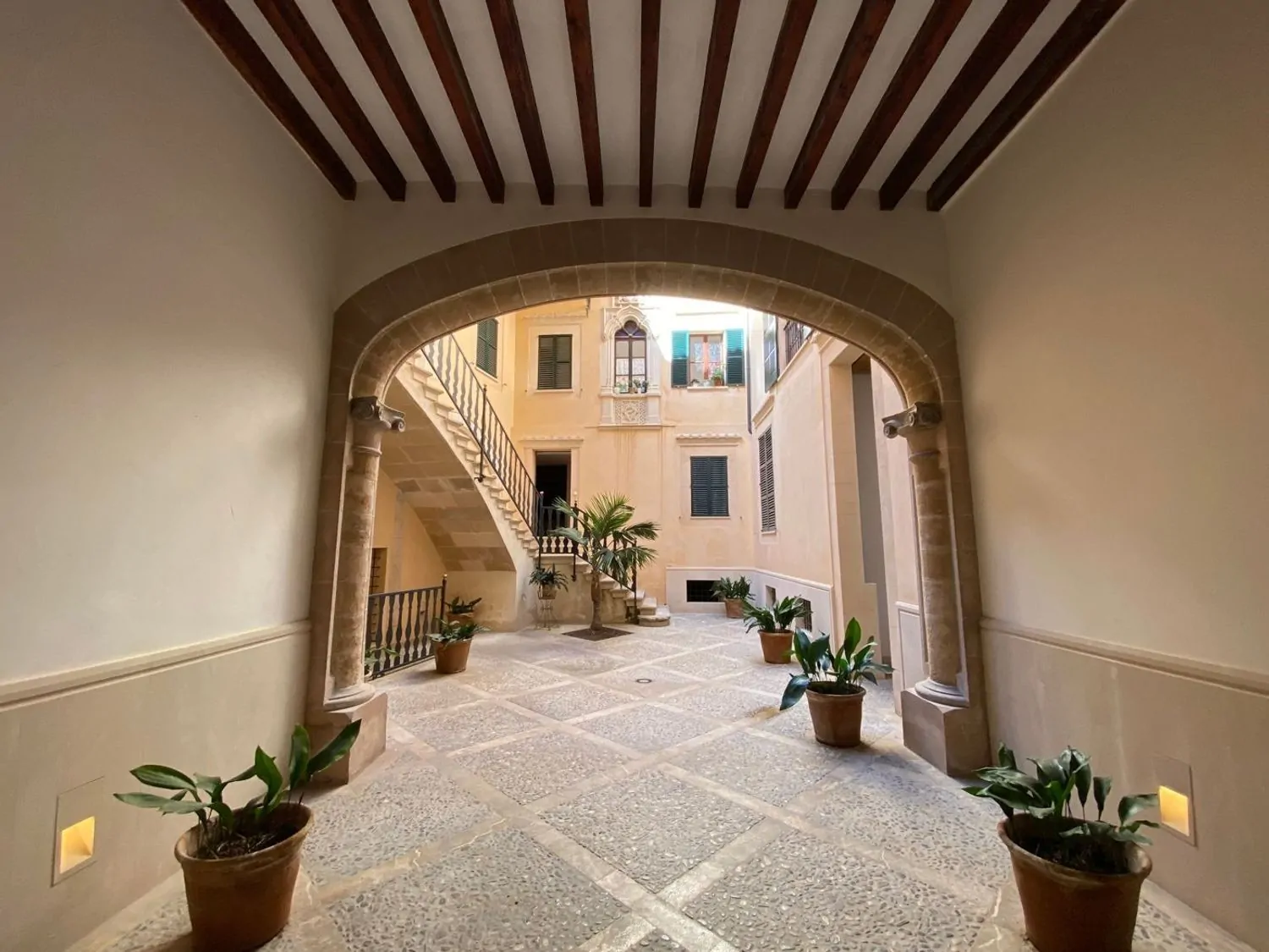 Elegante dúplex reformado en Dalt Murada, en pleno corazón del casco antiguo de Palma