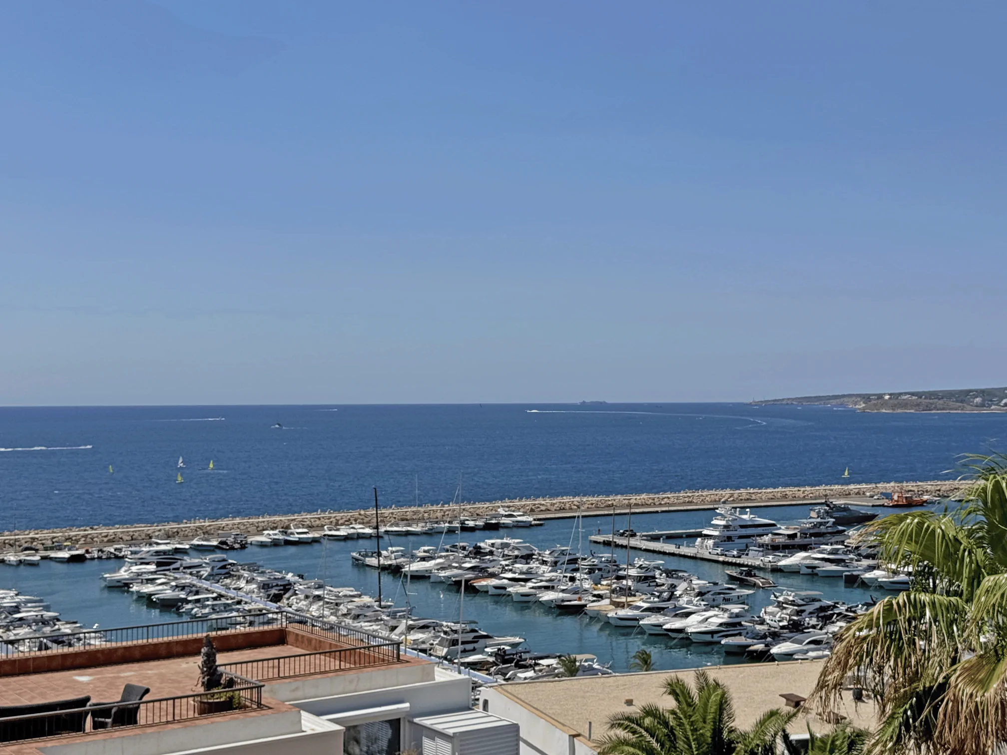 Exclusivo ático con espectaculares vistas al mar y al puerto en Puerto Portals