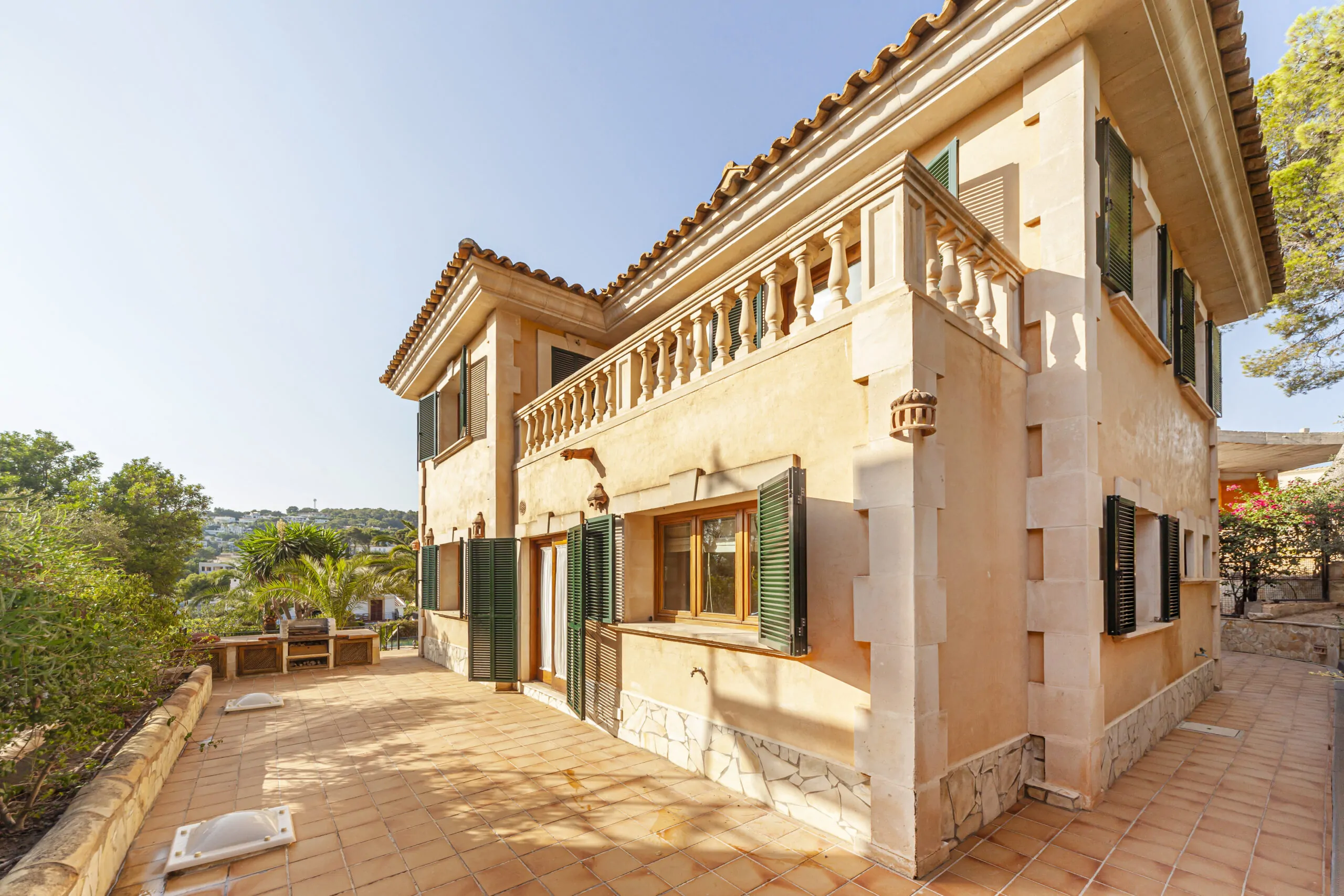 Excepcional villa en Bendinat con dos viviendas independientes