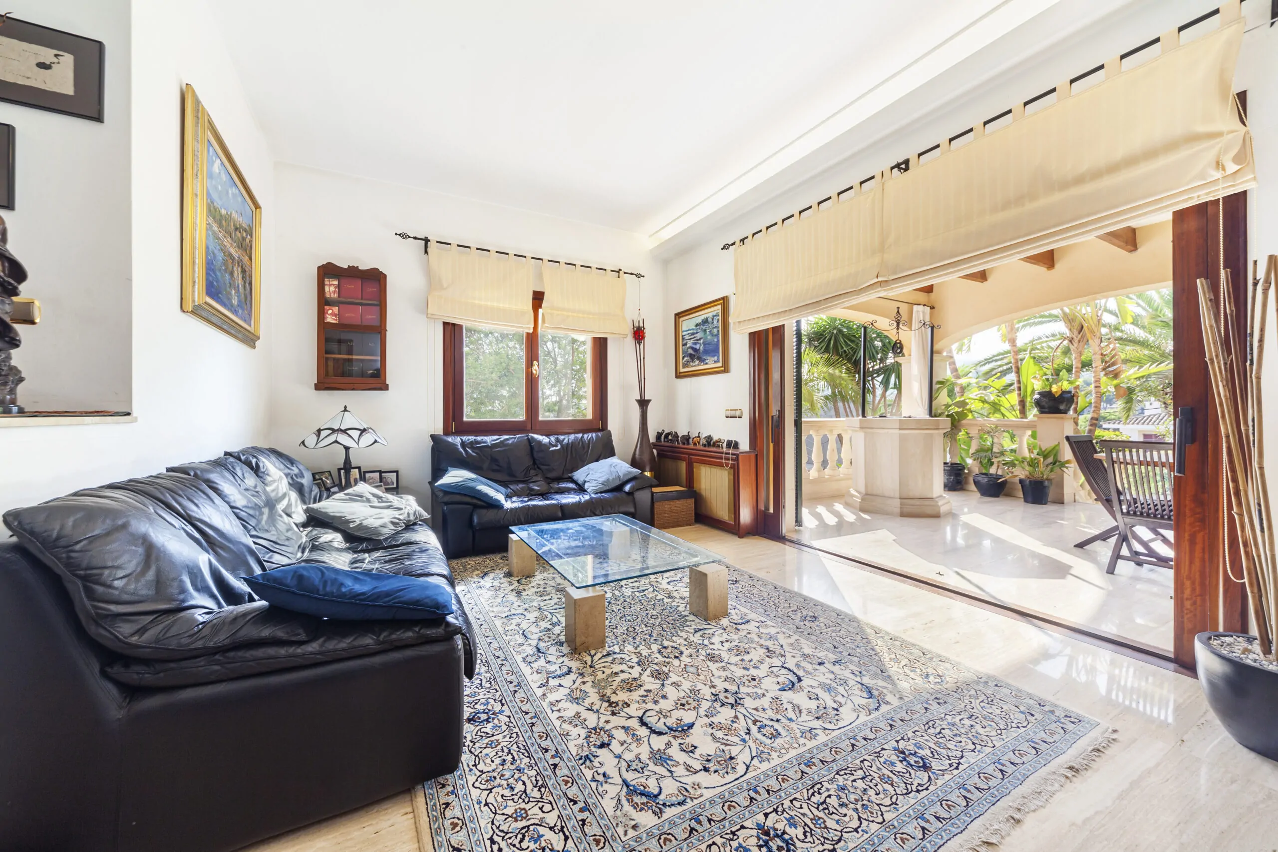 Excepcional villa en Bendinat con dos viviendas independientes