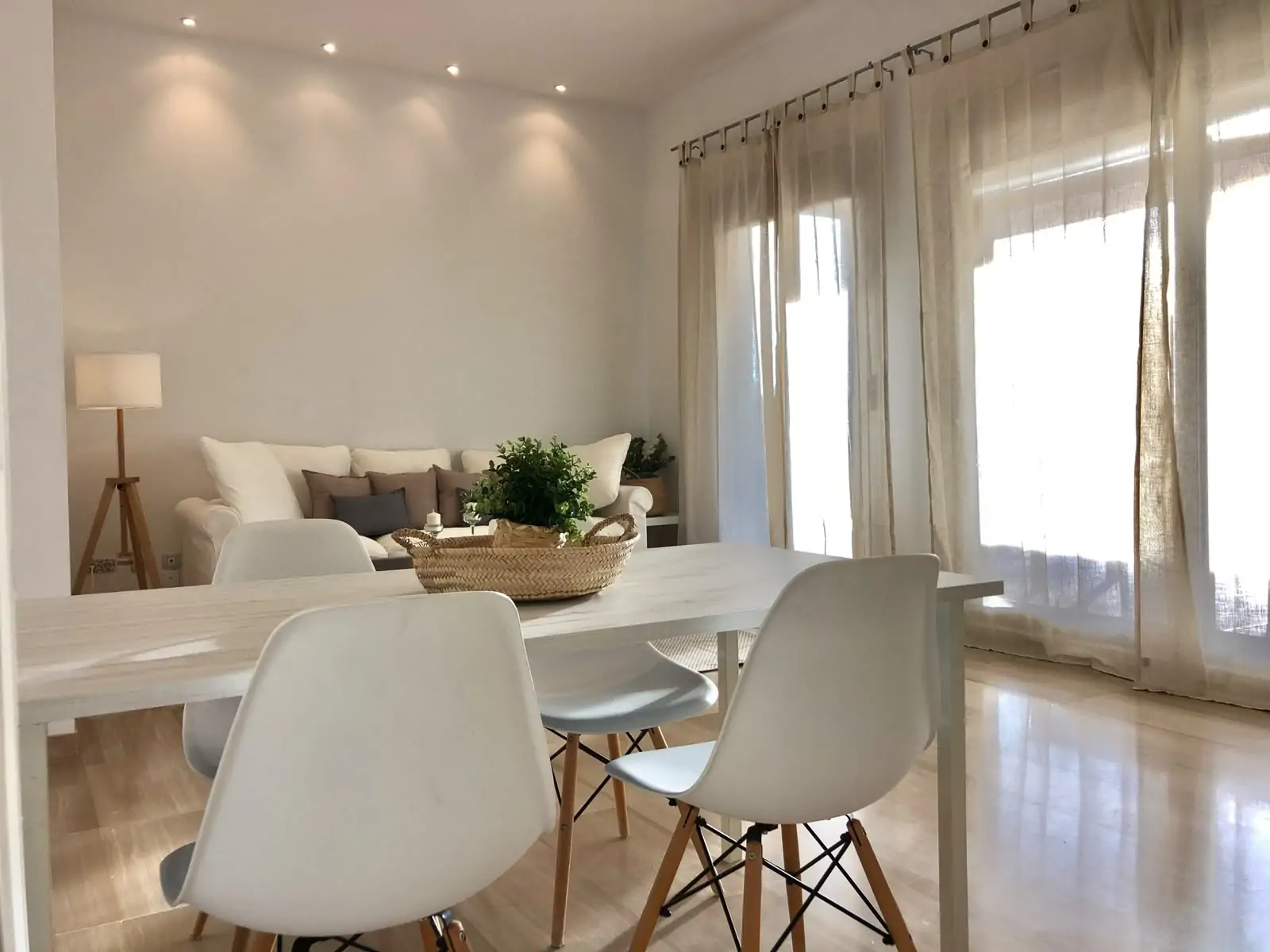 Planta baja con piscina privada en La Bonanova