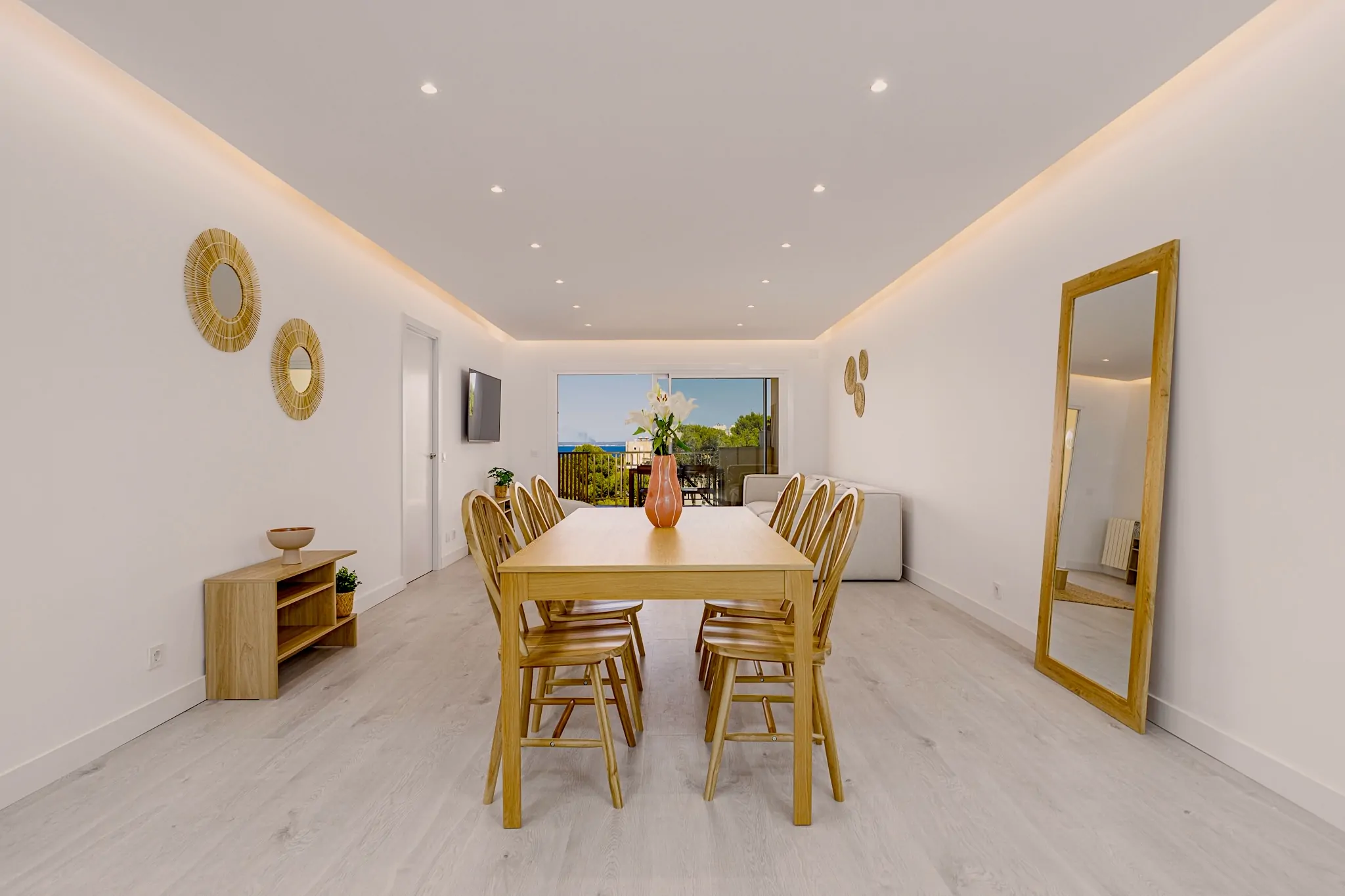 Apartamento con vistas al mar y acceso directo a la playa en Cala Vinyes