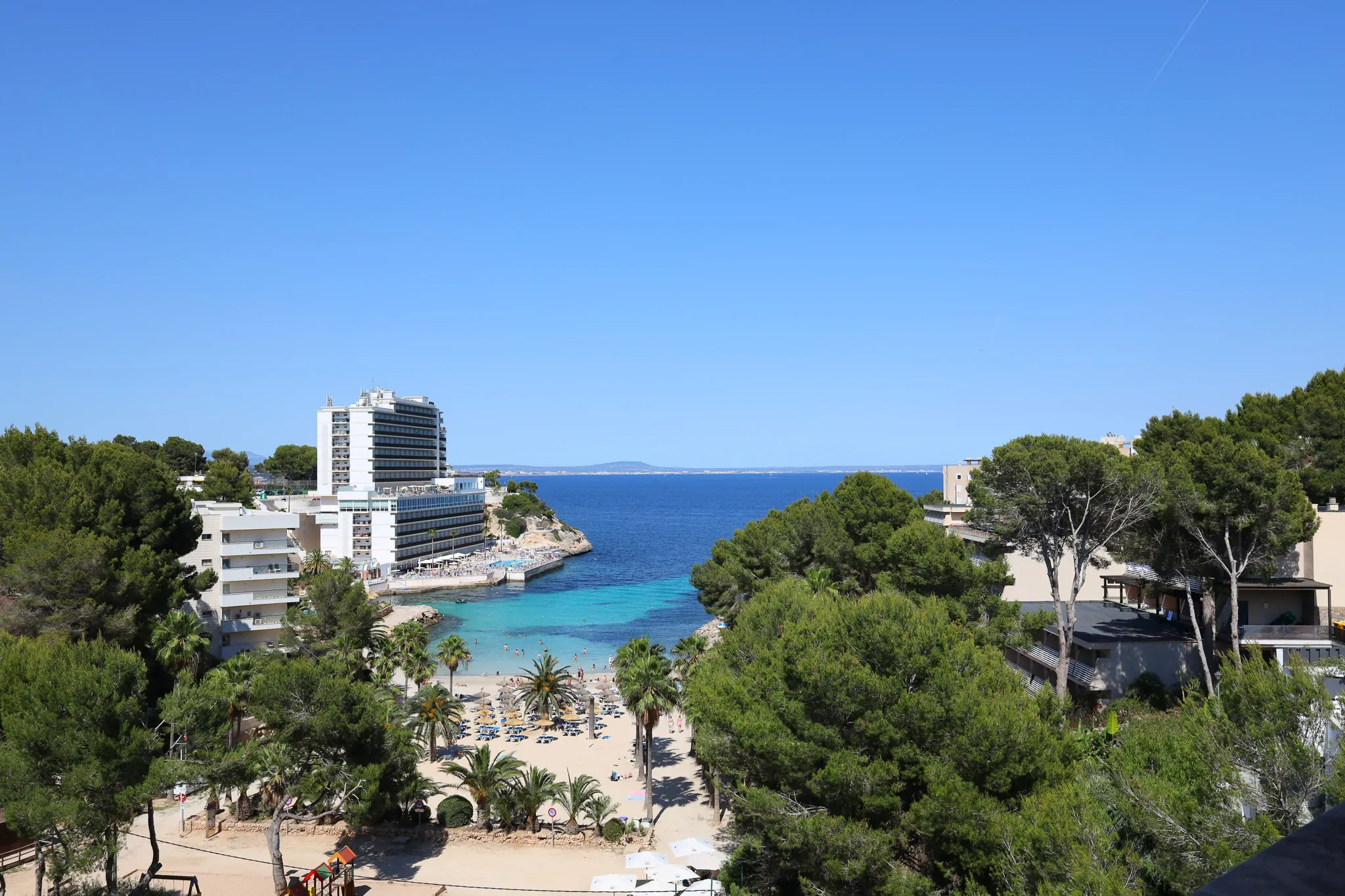 Apartamento con vistas al mar y acceso directo a la playa en Cala Vinyes